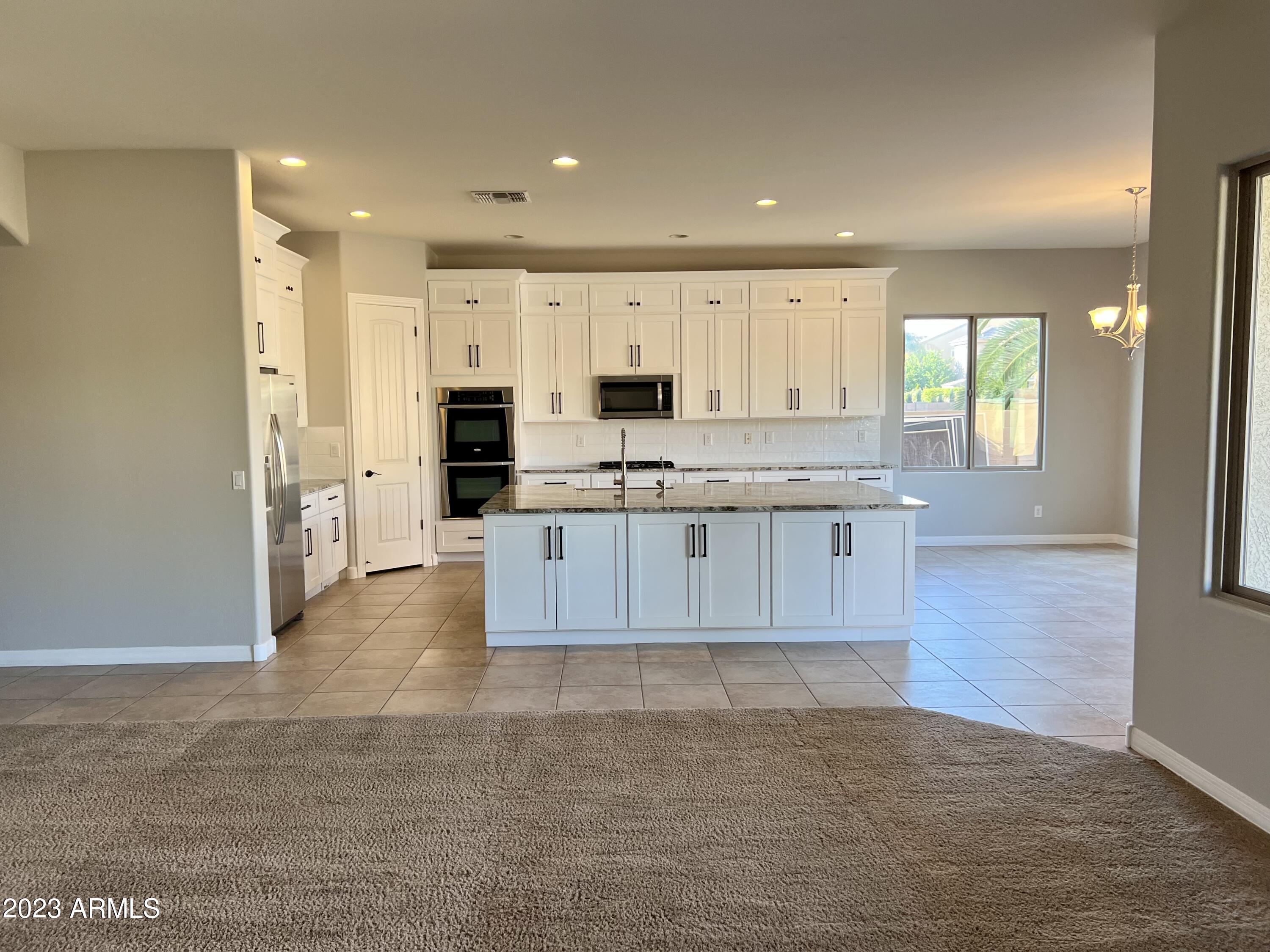 20296 E SONOQUI Boulevard