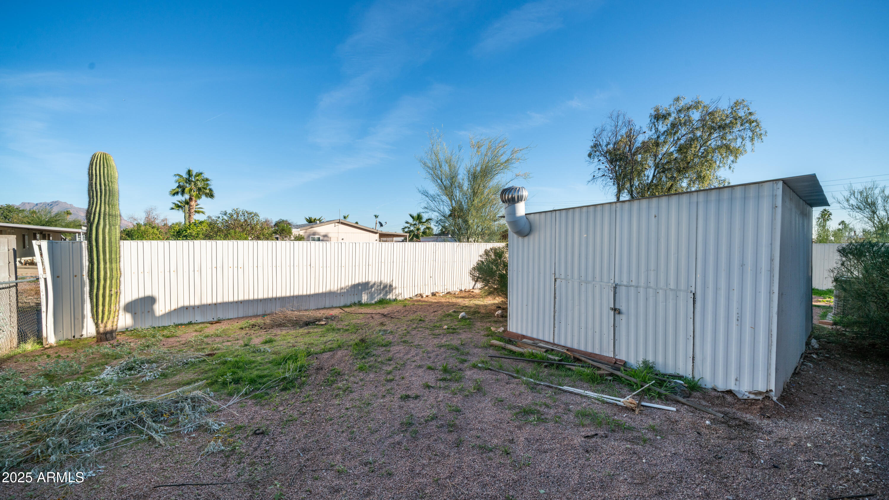 2359 S TOMAHAWK Road