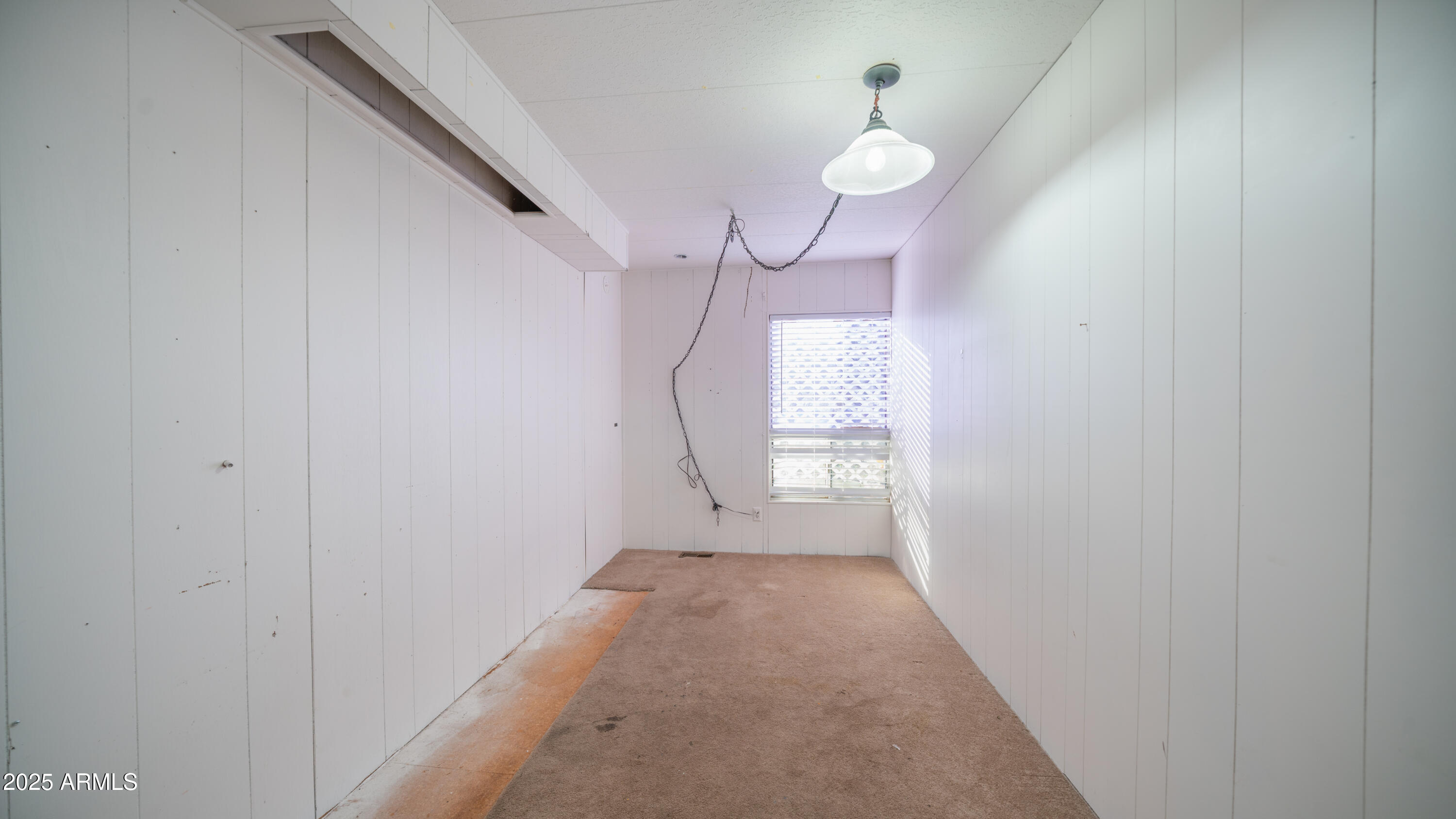 2359 S TOMAHAWK Road