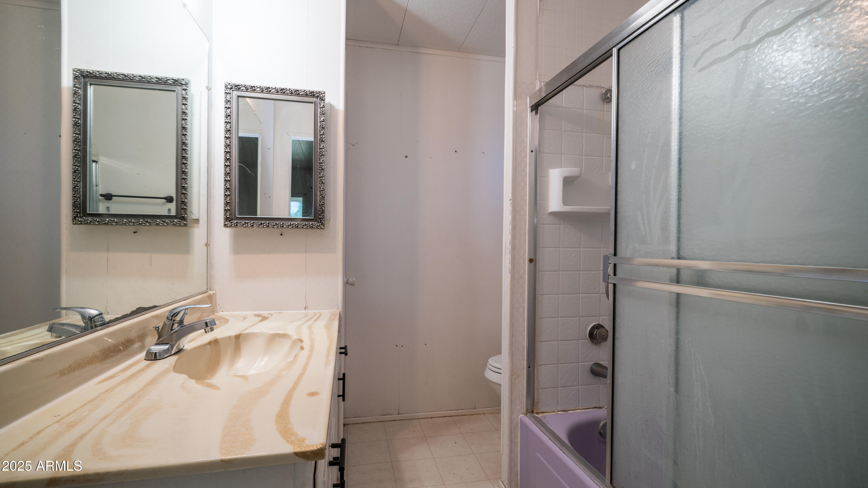 2359 S TOMAHAWK Road