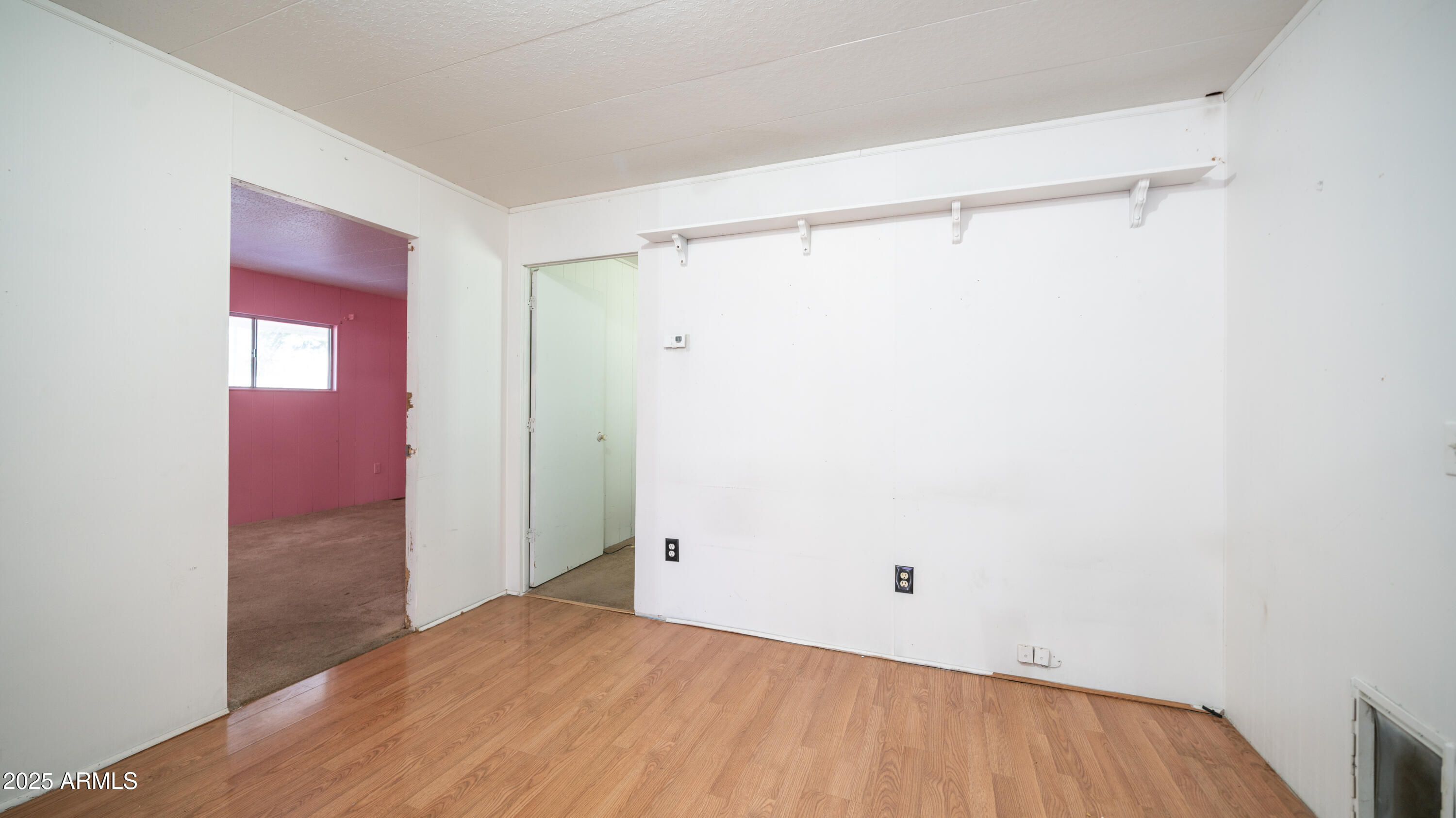 2359 S TOMAHAWK Road