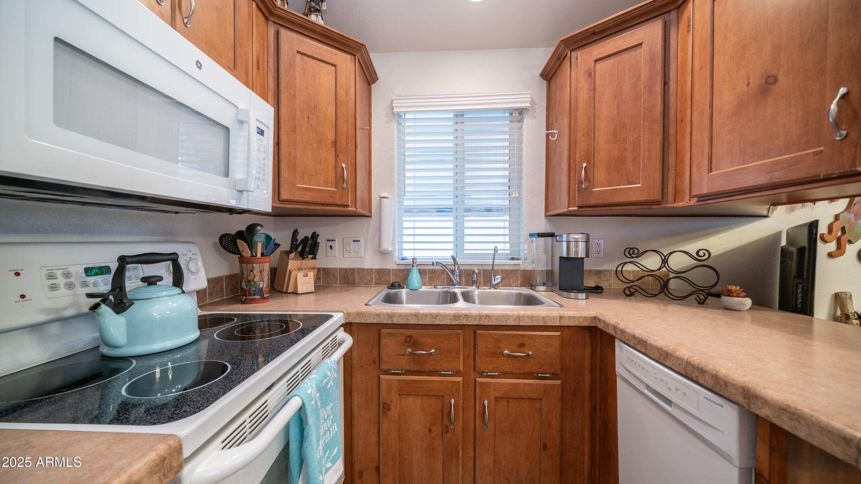 71 JACKNIFE Drive 71