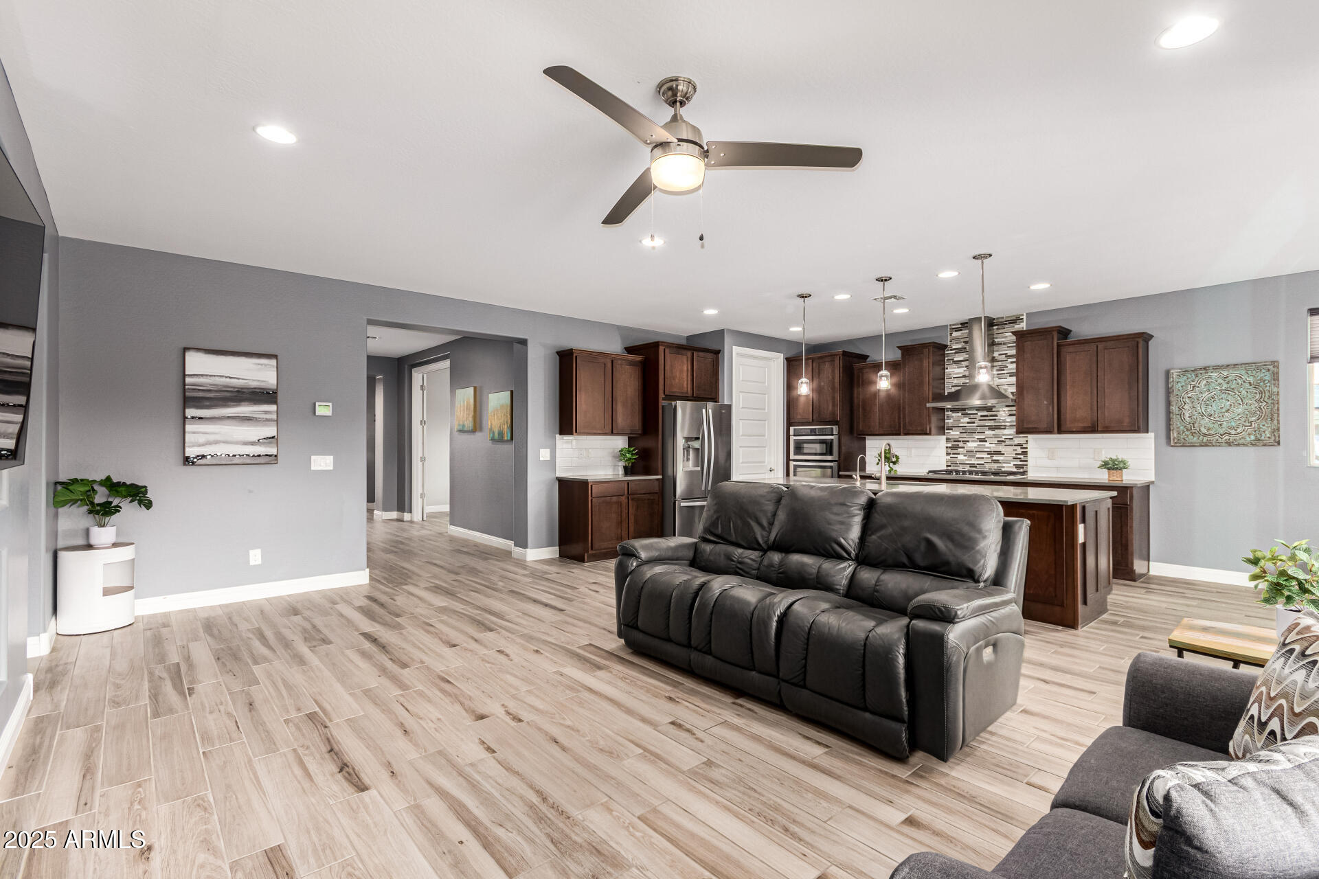 7865 W SILVER SPRING Way