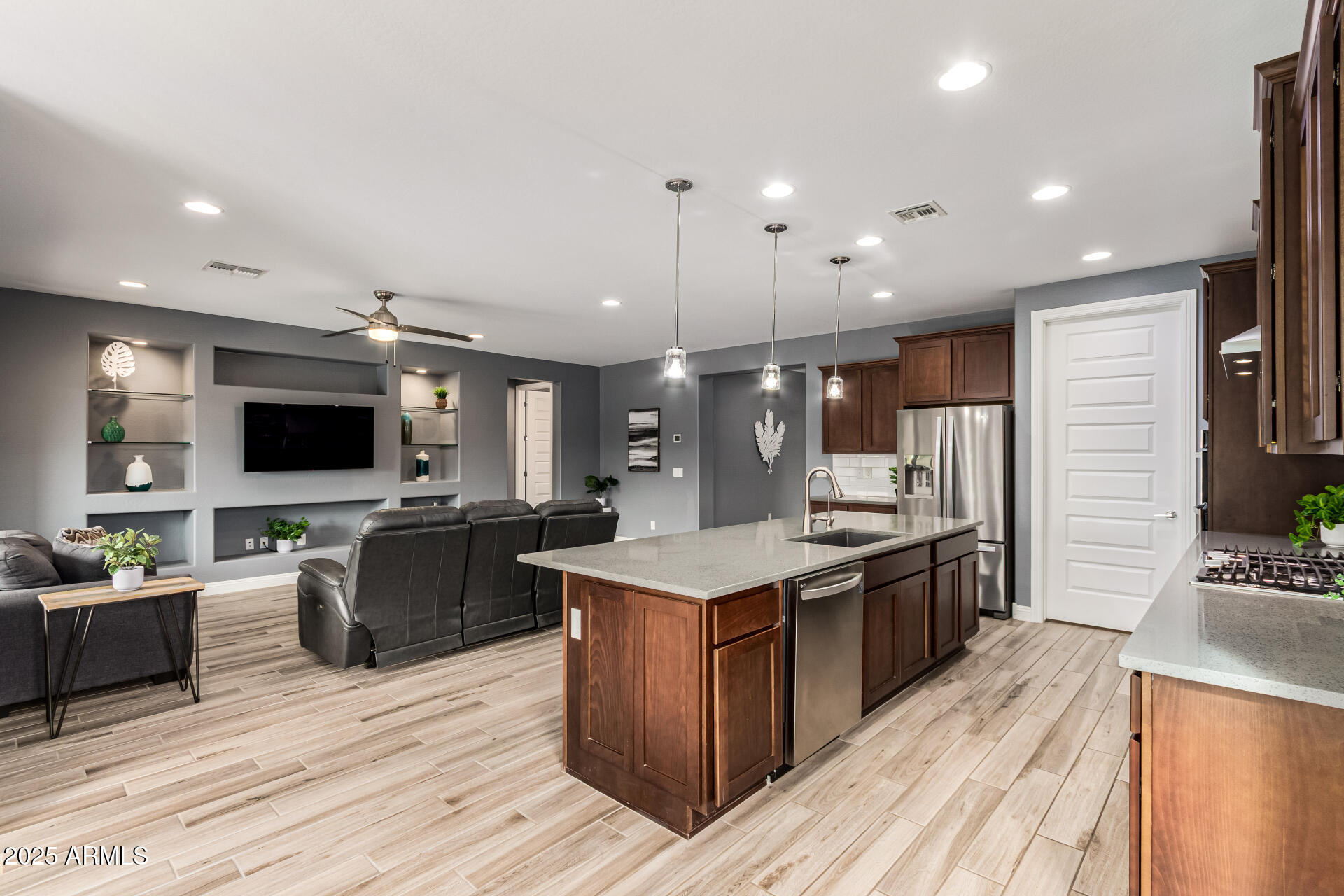 7865 W SILVER SPRING Way