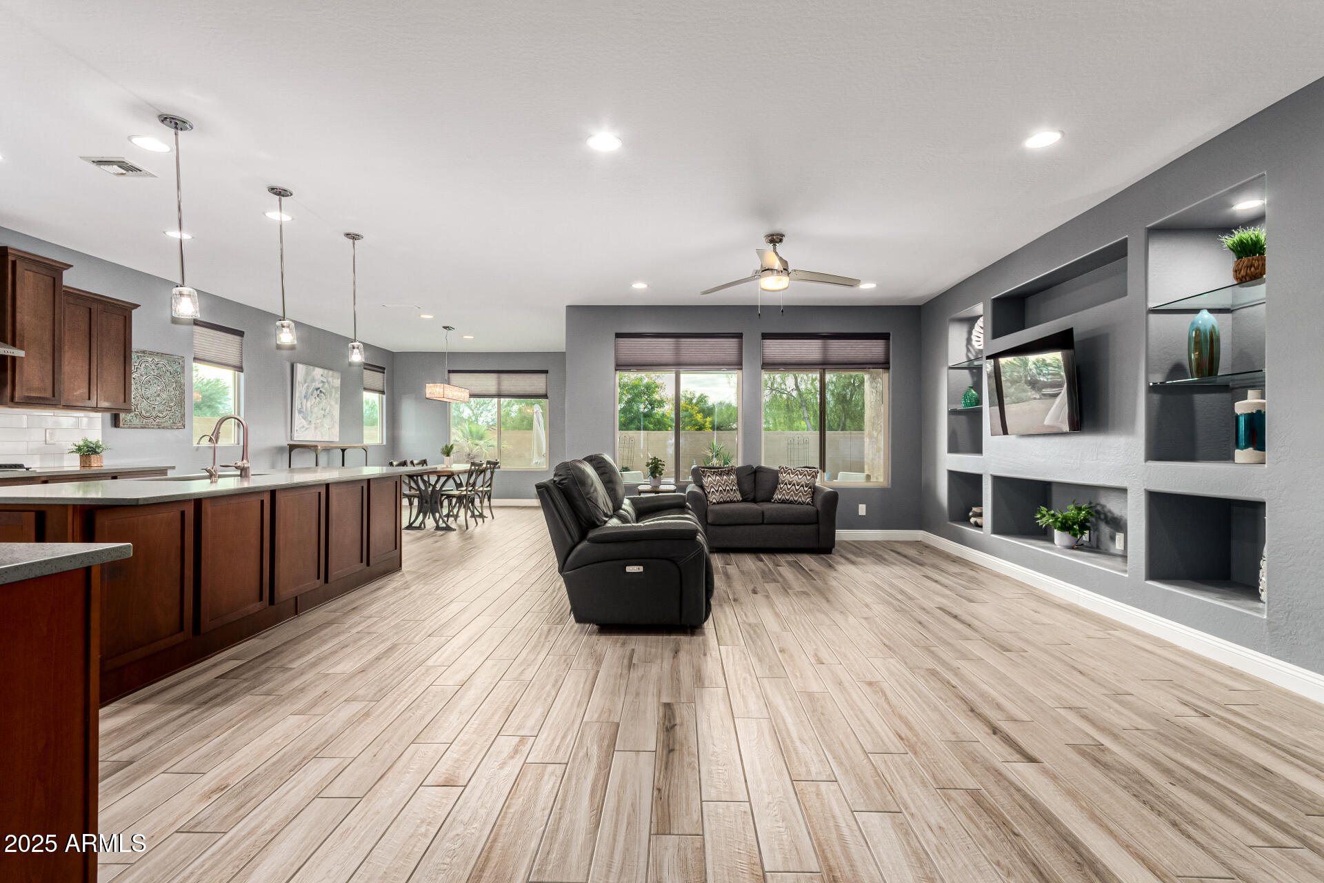 7865 W SILVER SPRING Way