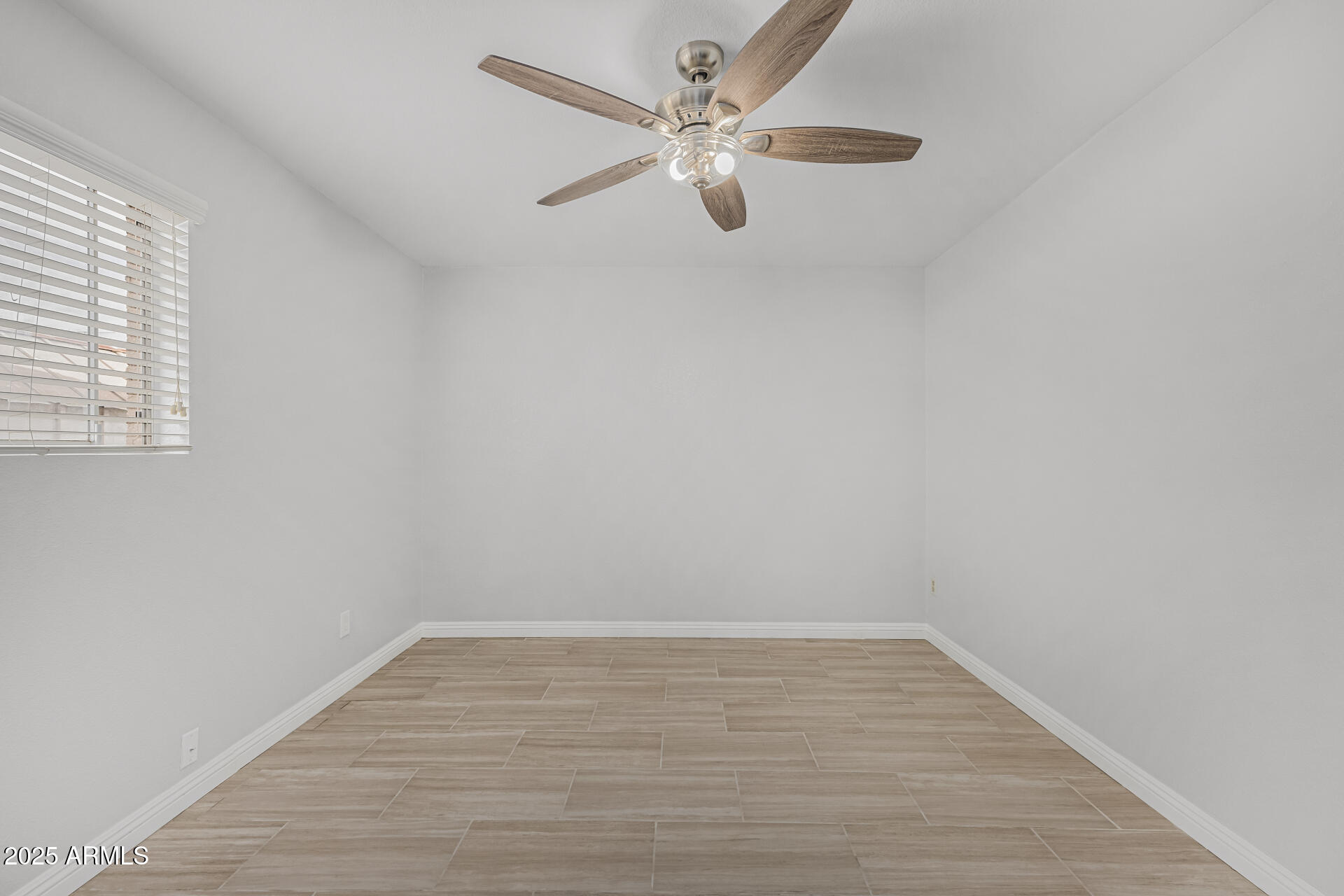 4328 W ALTADENA Avenue