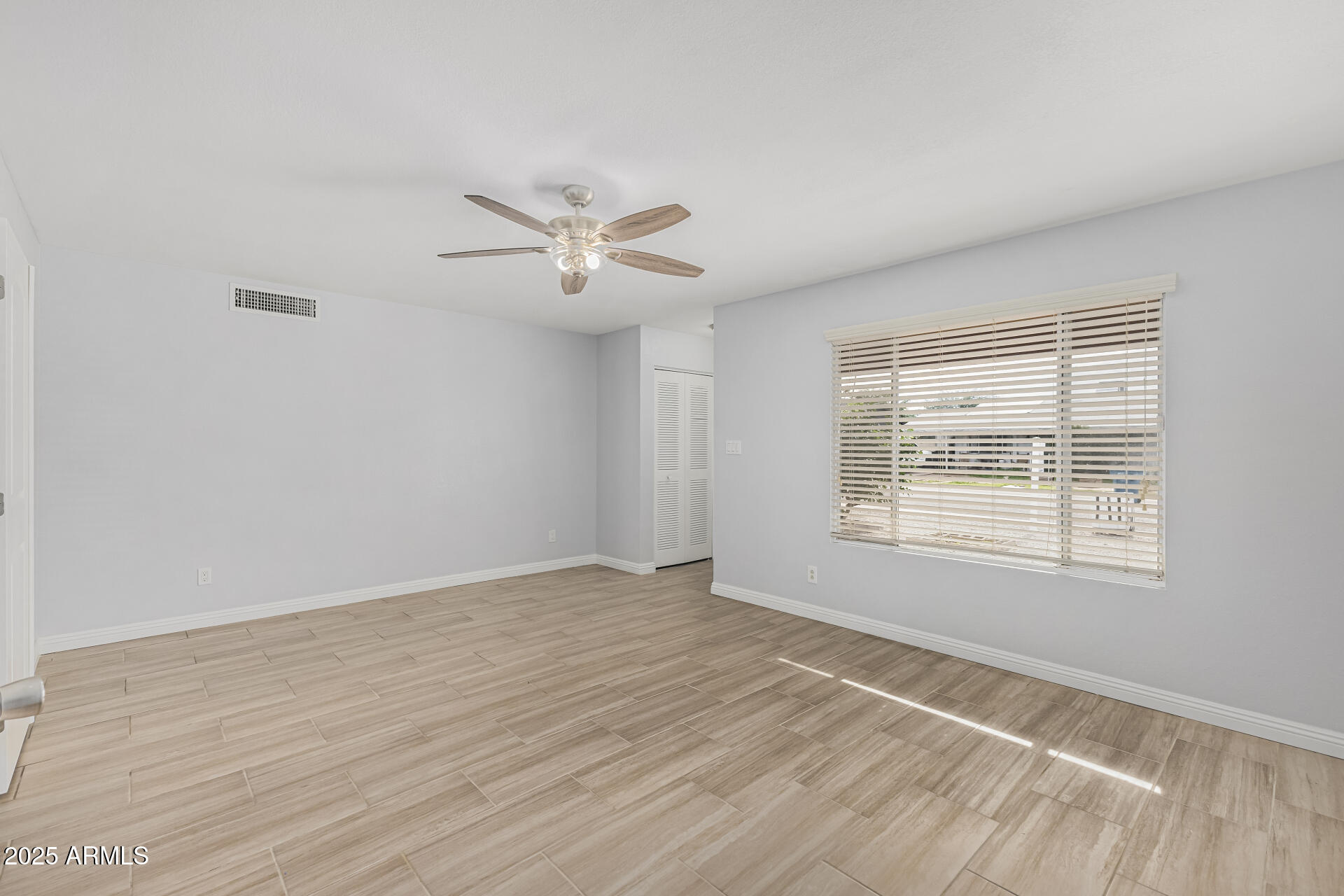 4328 W ALTADENA Avenue