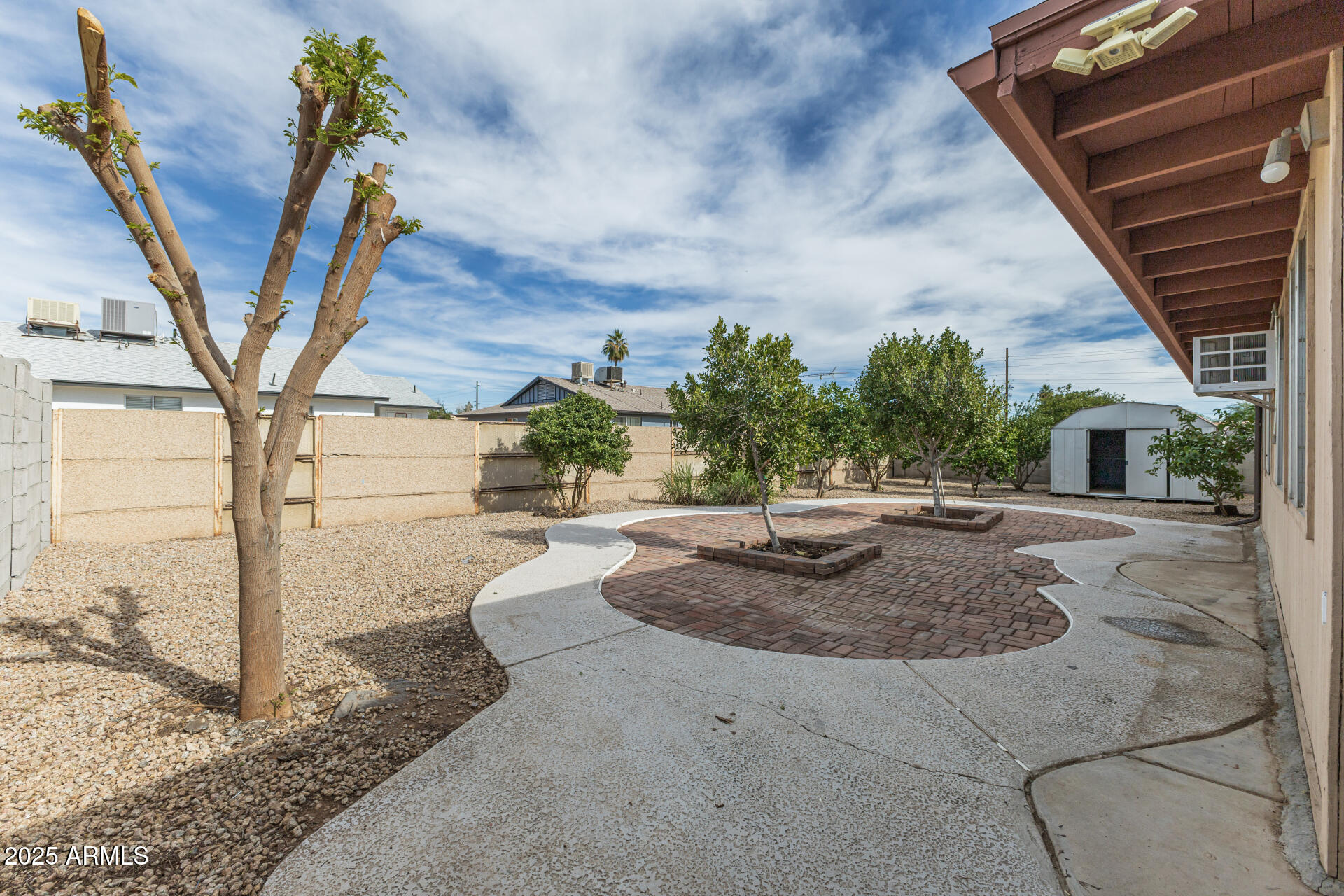 4328 W ALTADENA Avenue