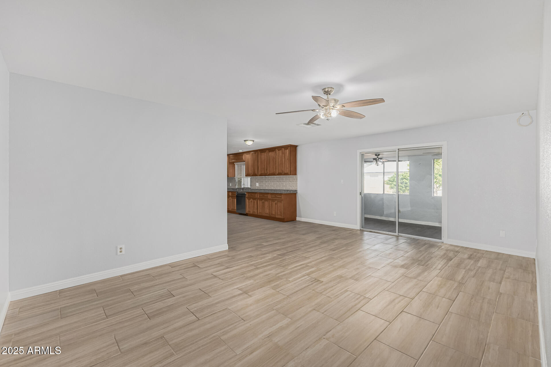 4328 W ALTADENA Avenue