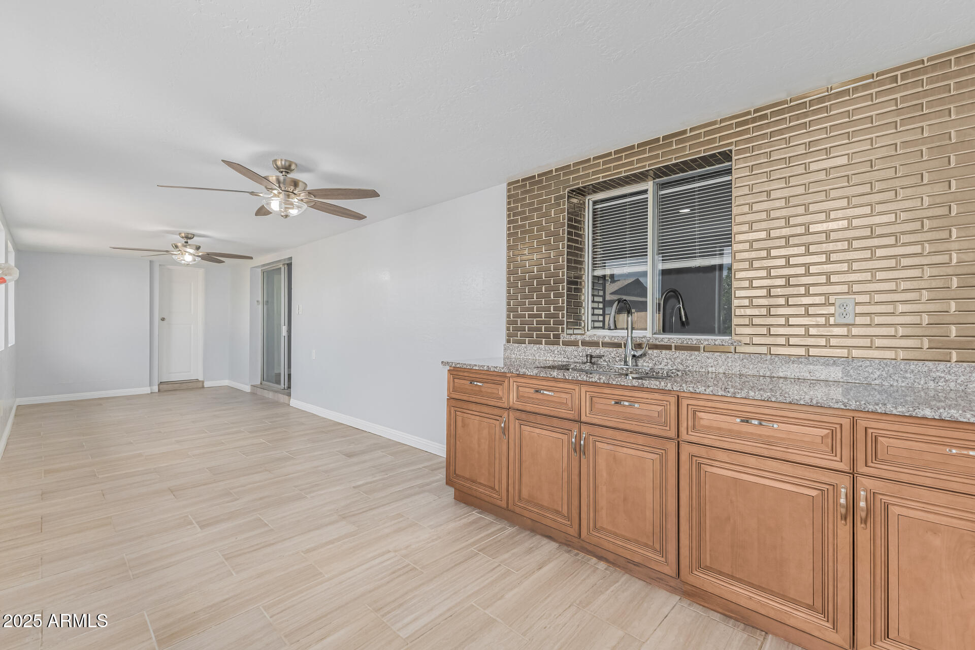 4328 W ALTADENA Avenue