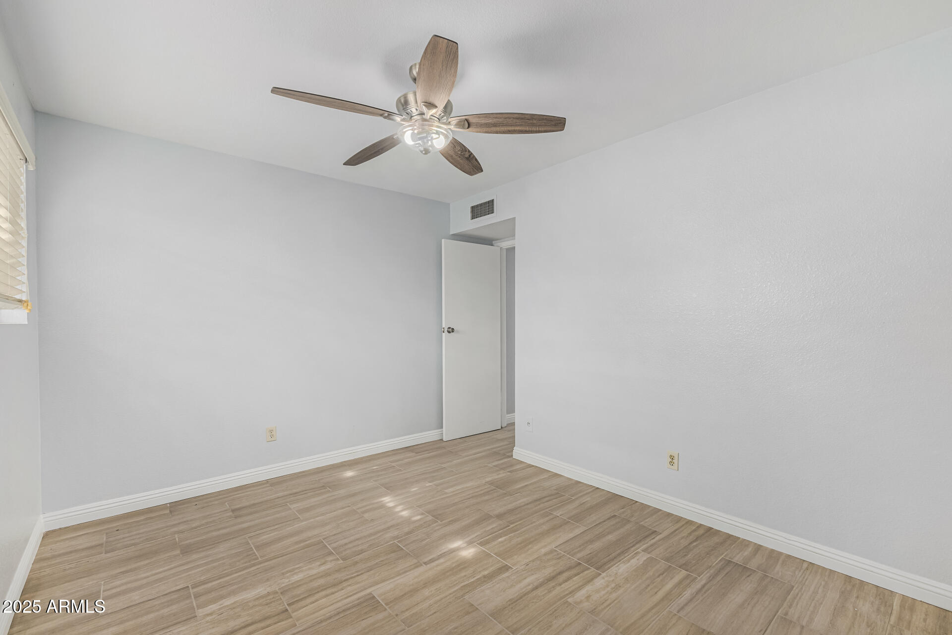 4328 W ALTADENA Avenue