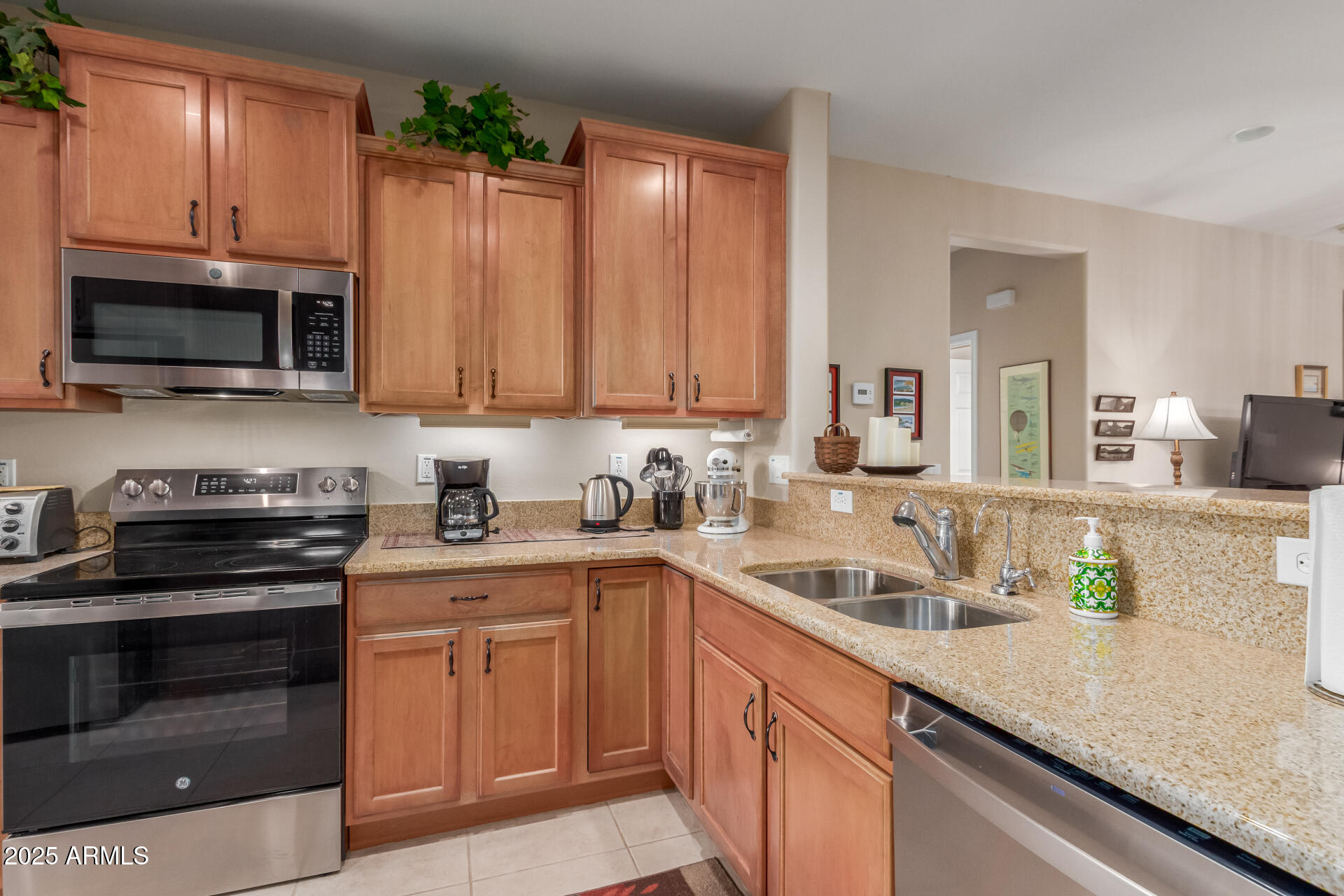 6573 W MOCKINGBIRD Court