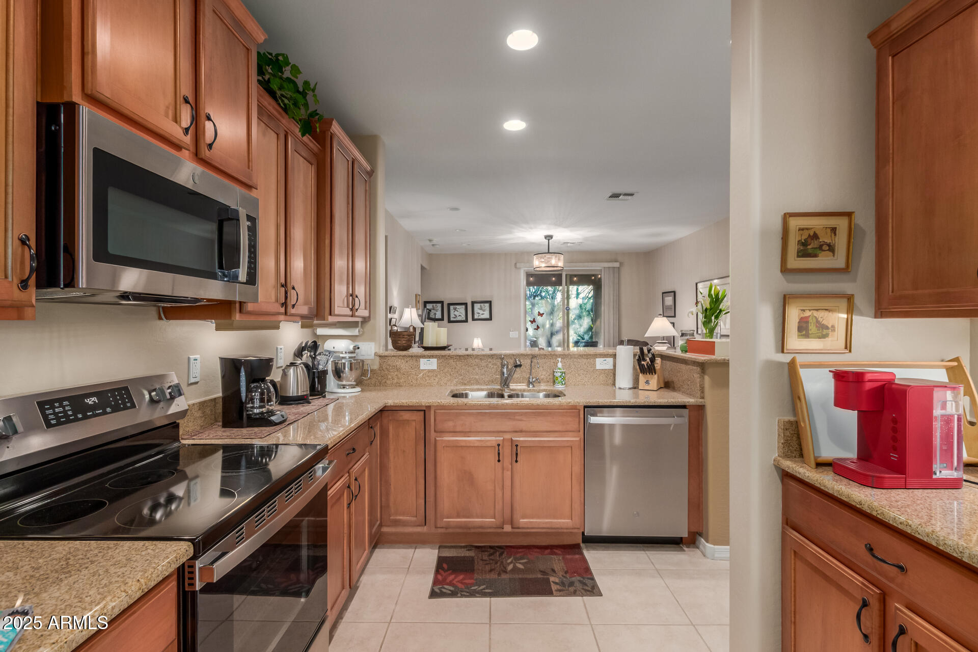 6573 W MOCKINGBIRD Court