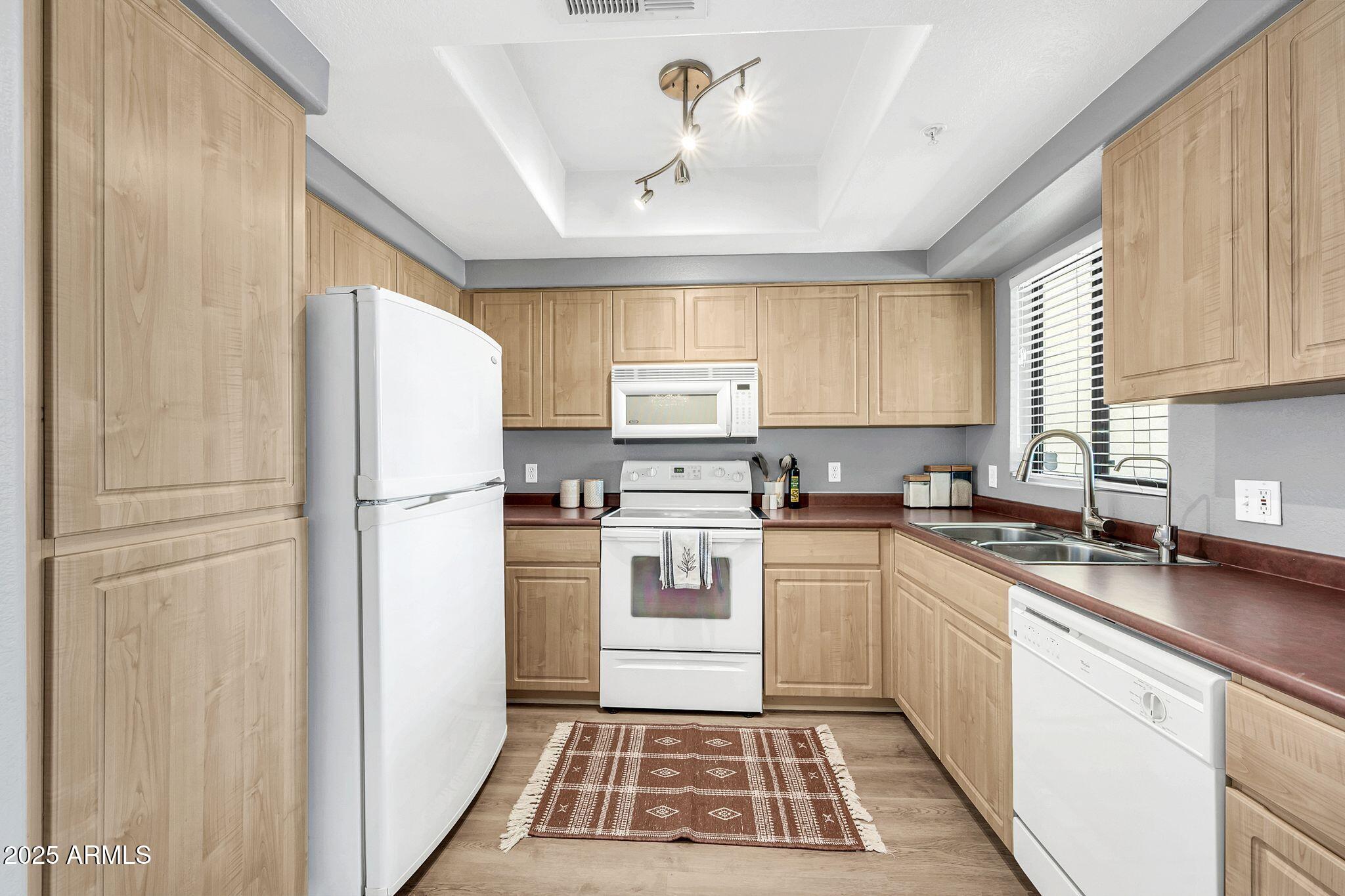 7575 E INDIAN BEND Road 2085