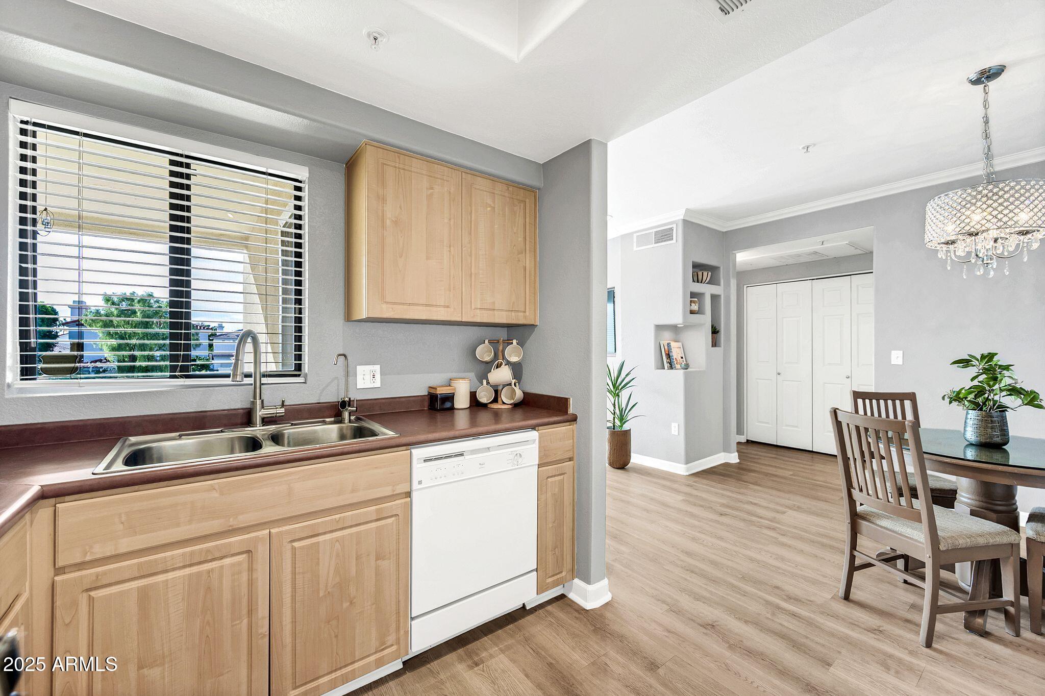 7575 E INDIAN BEND Road 2085