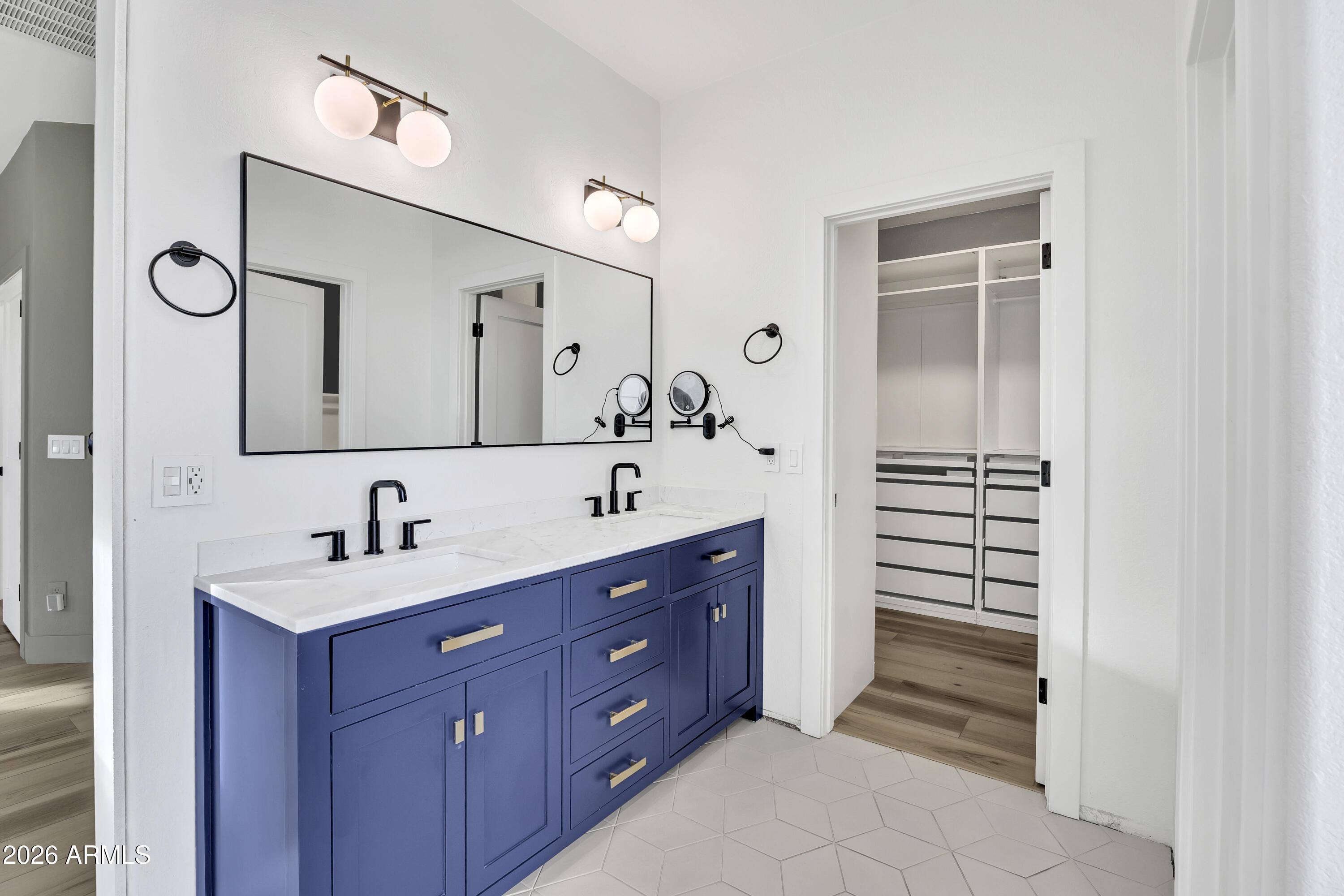 3533 E FLOWER Street