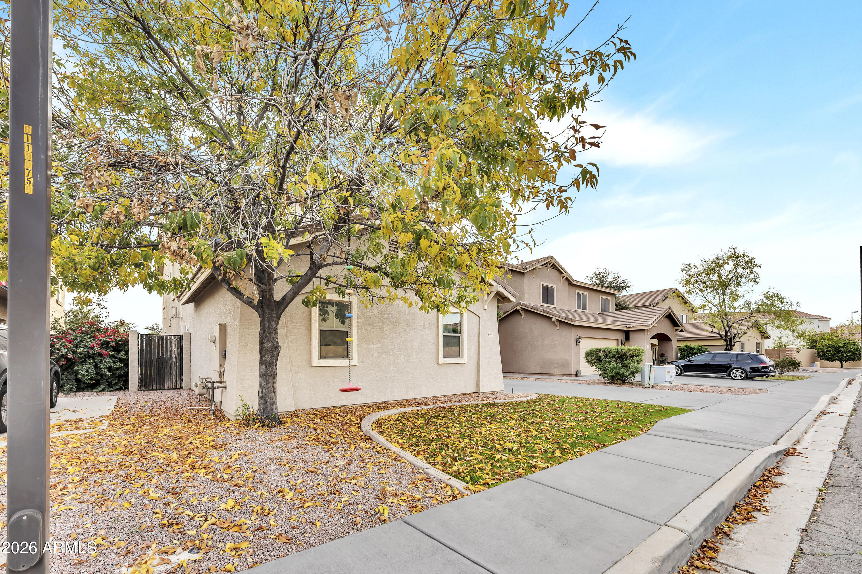 3533 E FLOWER Street