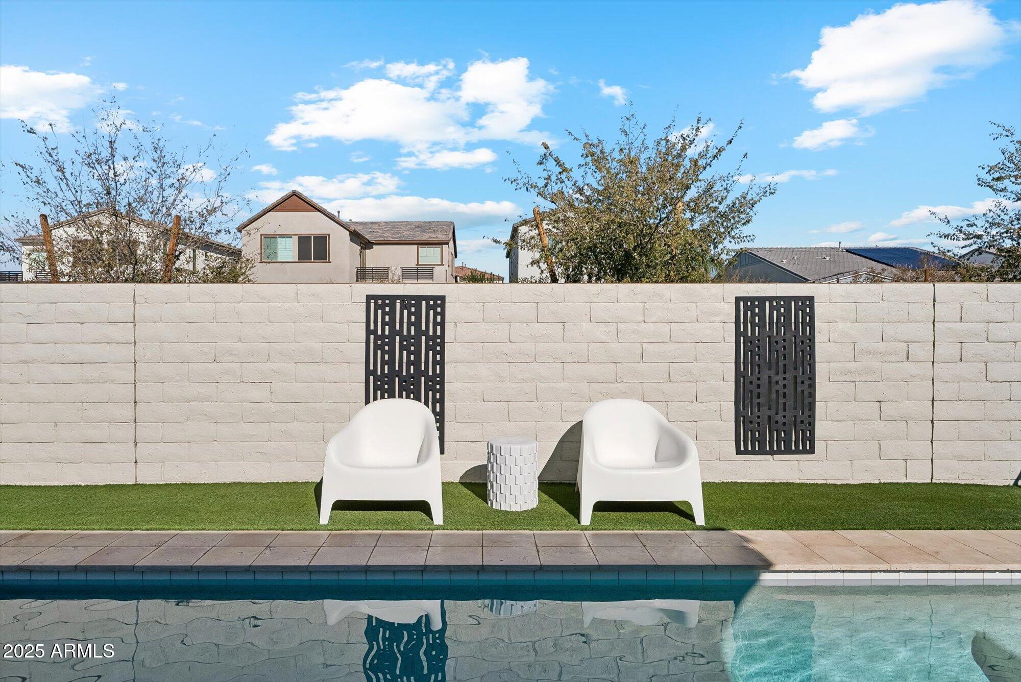 4216 E PRESCOTT Place