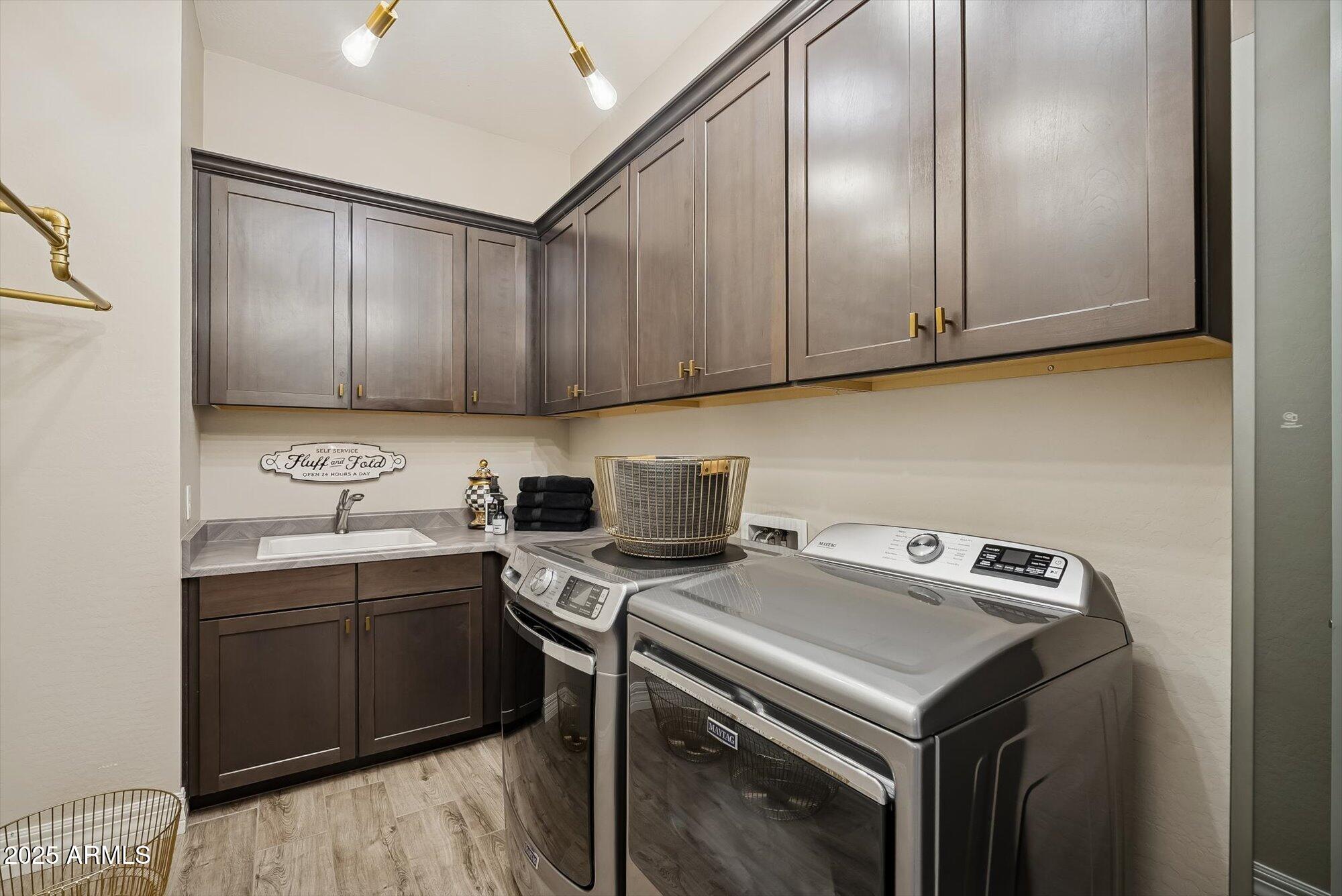 4216 E PRESCOTT Place