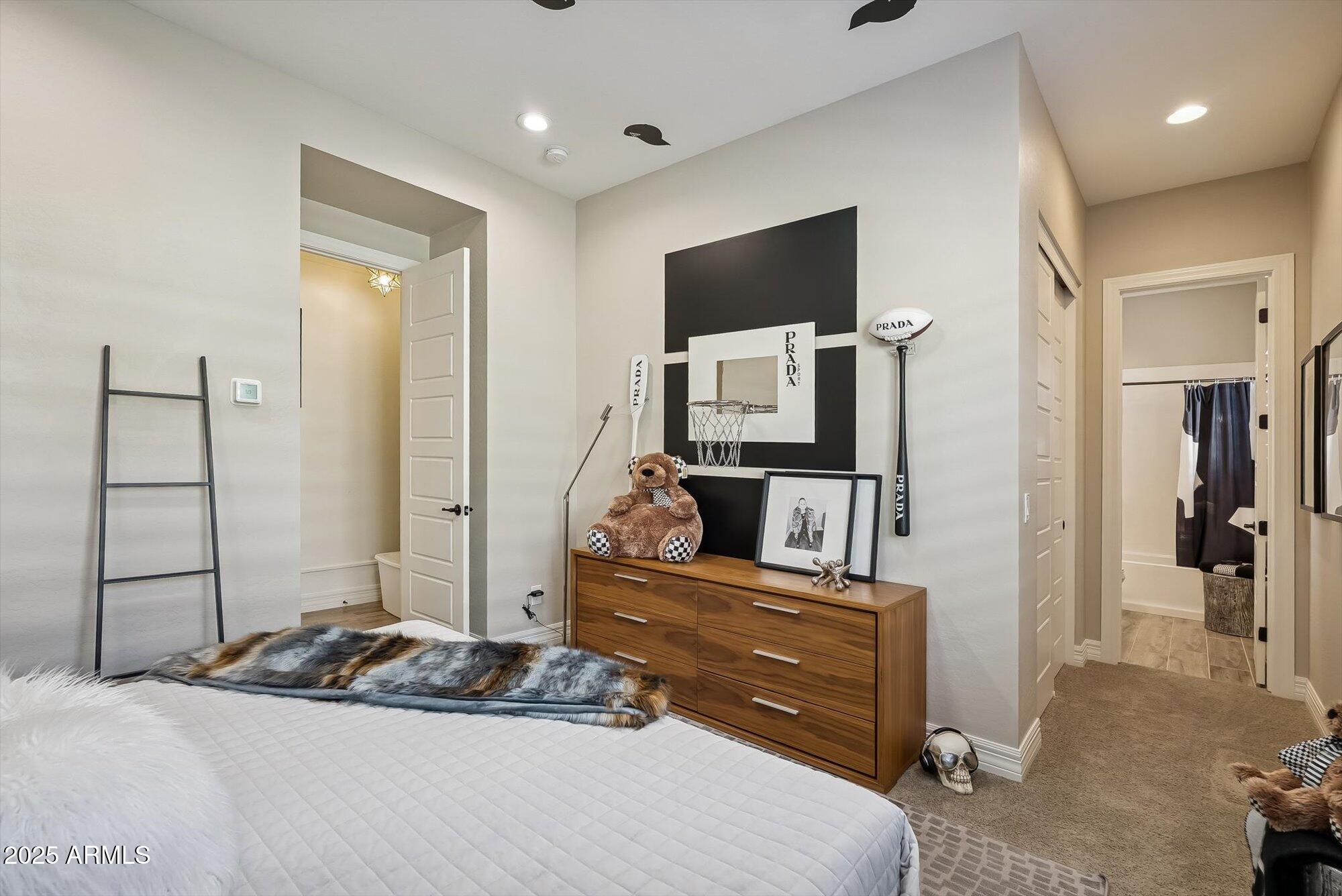 4216 E PRESCOTT Place