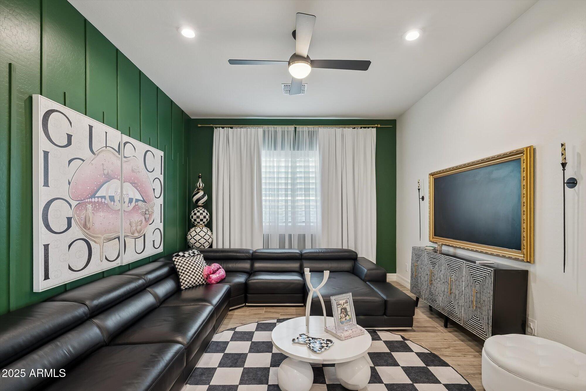 4216 E PRESCOTT Place