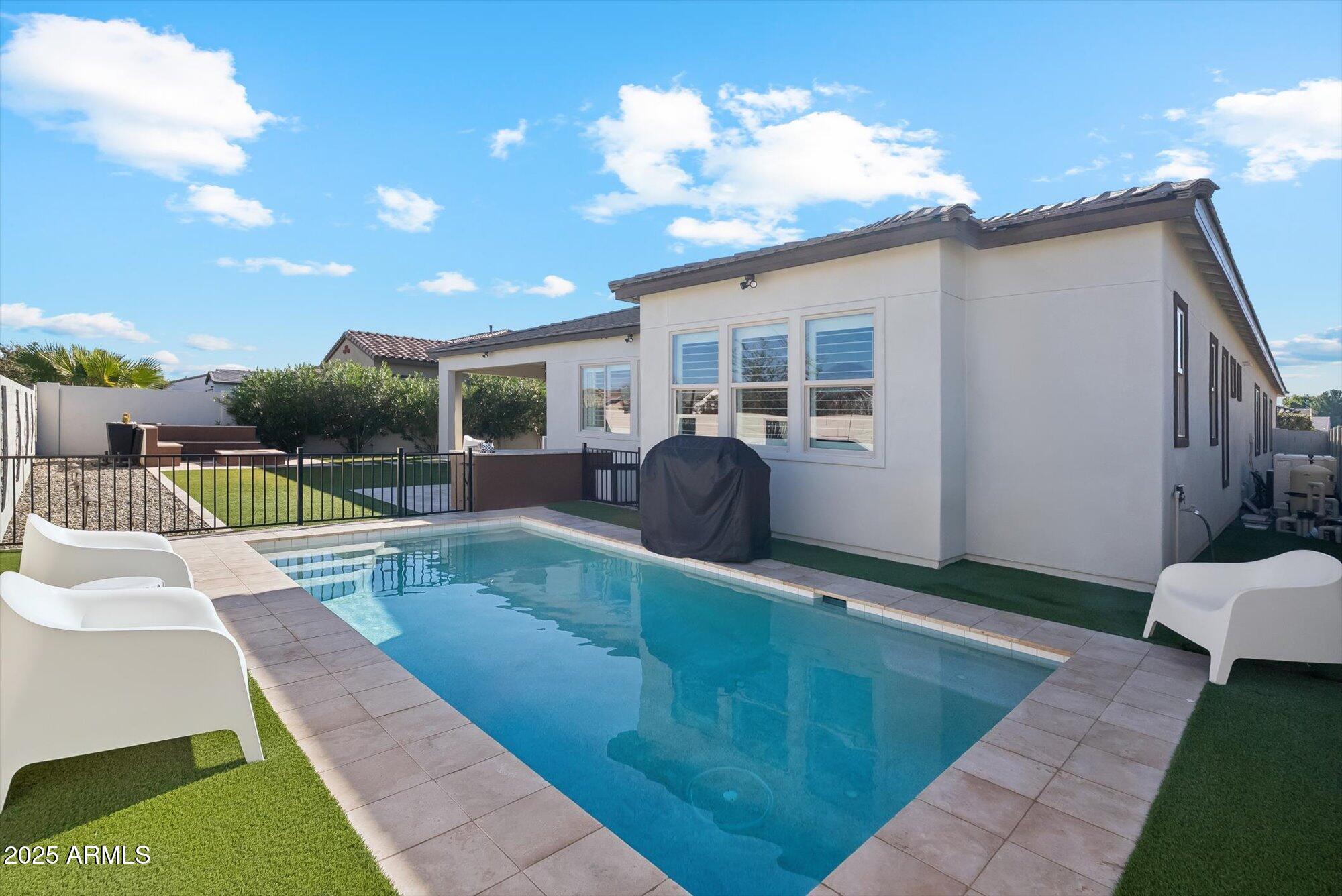 4216 E PRESCOTT Place