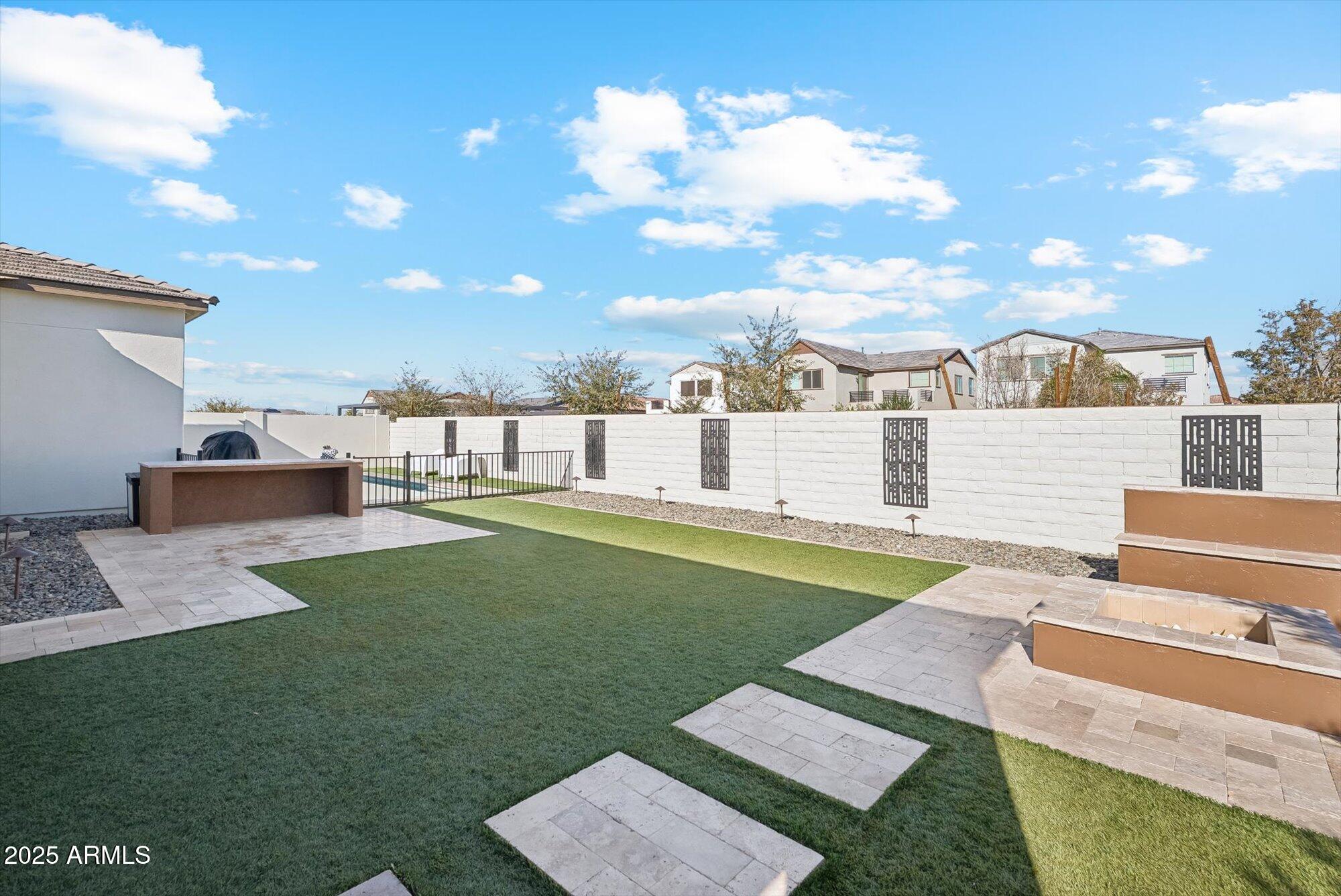 4216 E PRESCOTT Place