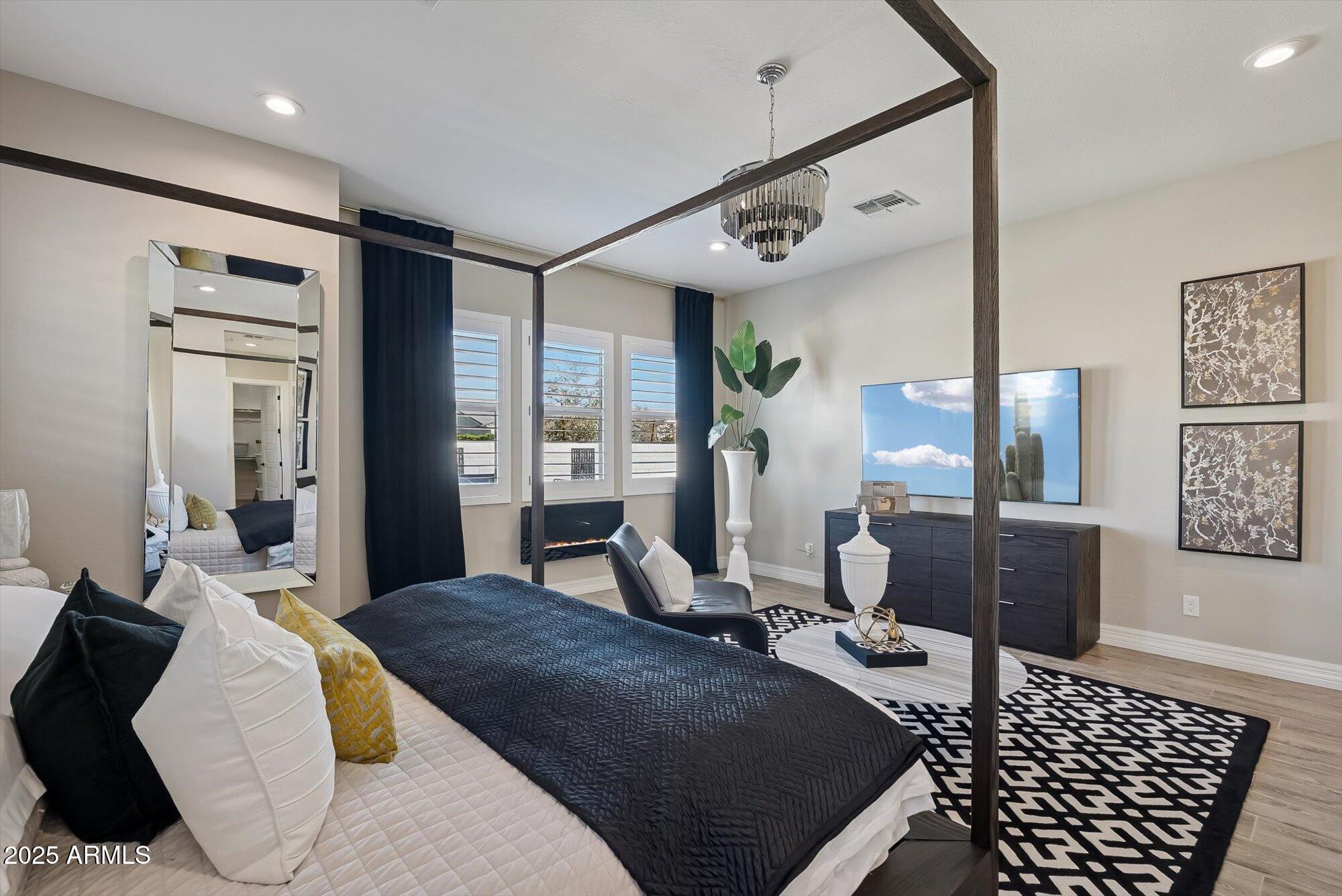 4216 E PRESCOTT Place