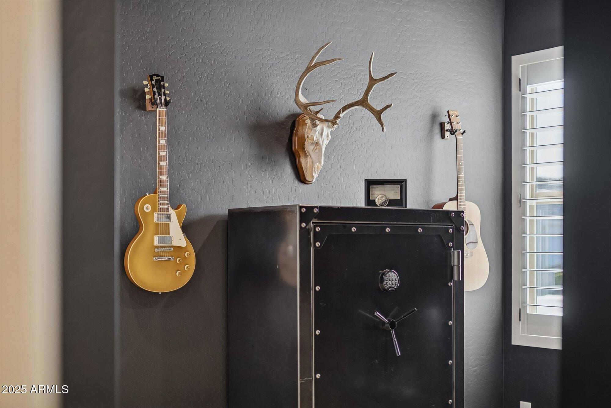 4216 E PRESCOTT Place