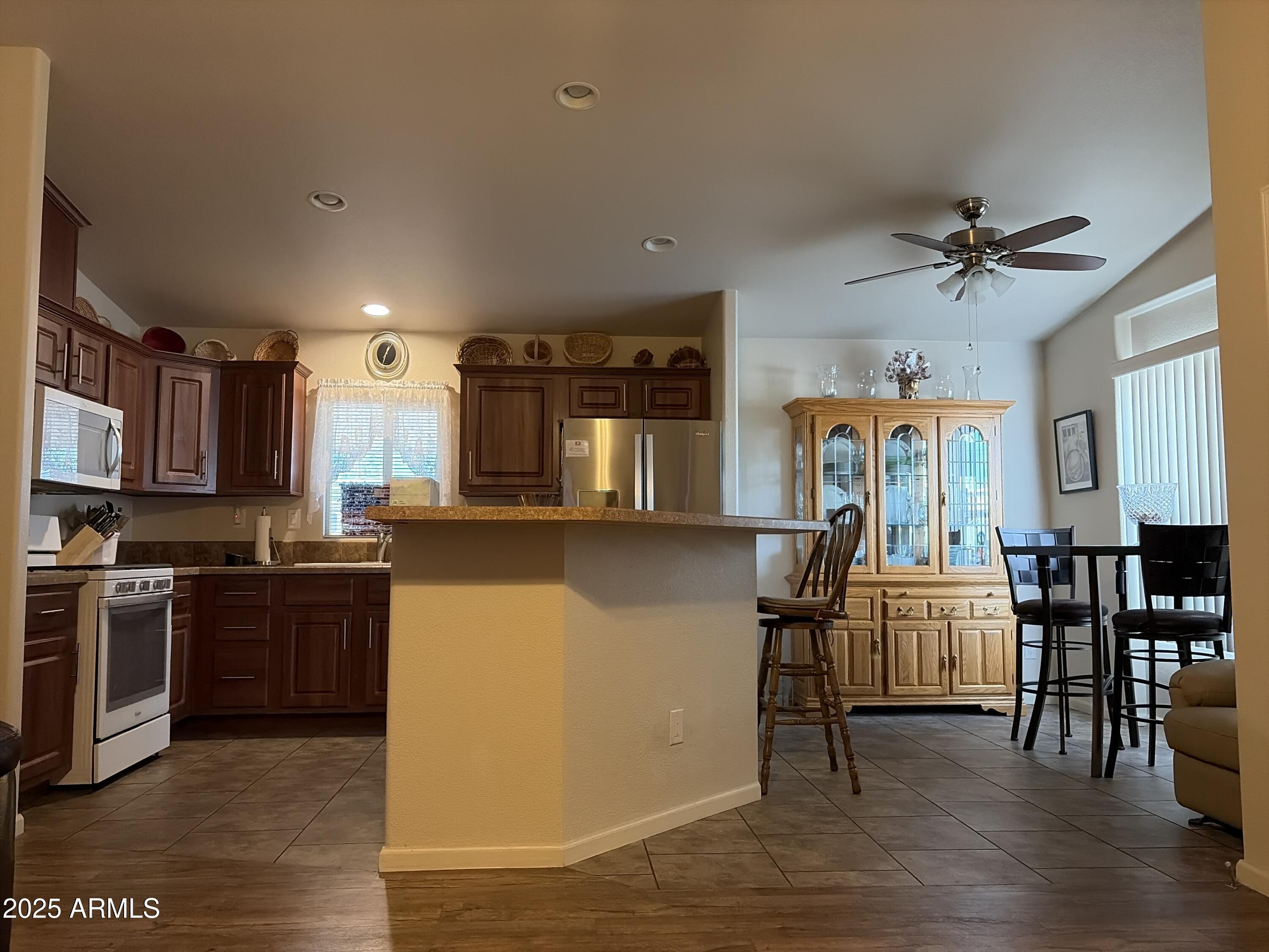 2929 E Main Street 43