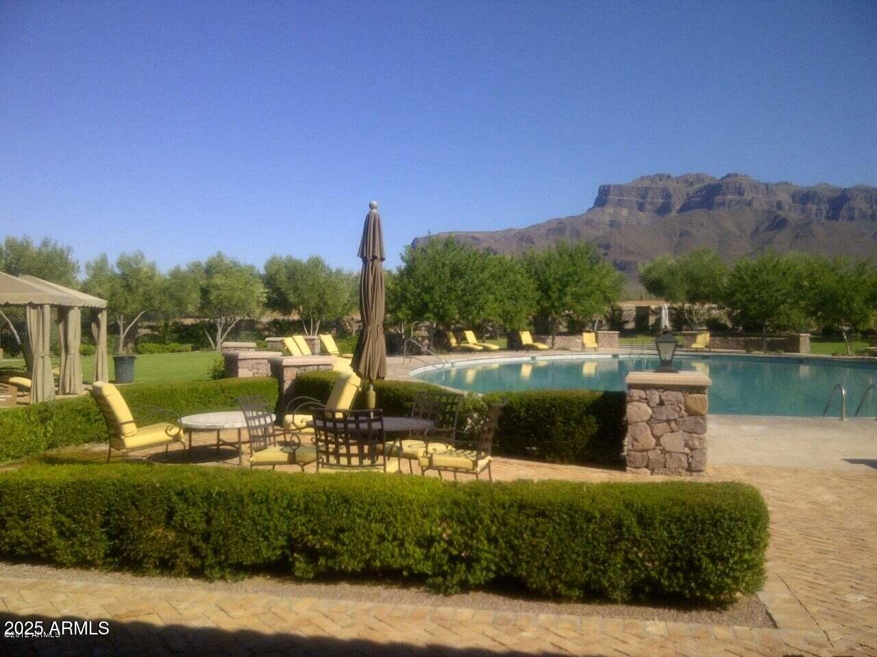 2961 S LOOKOUT Ridge