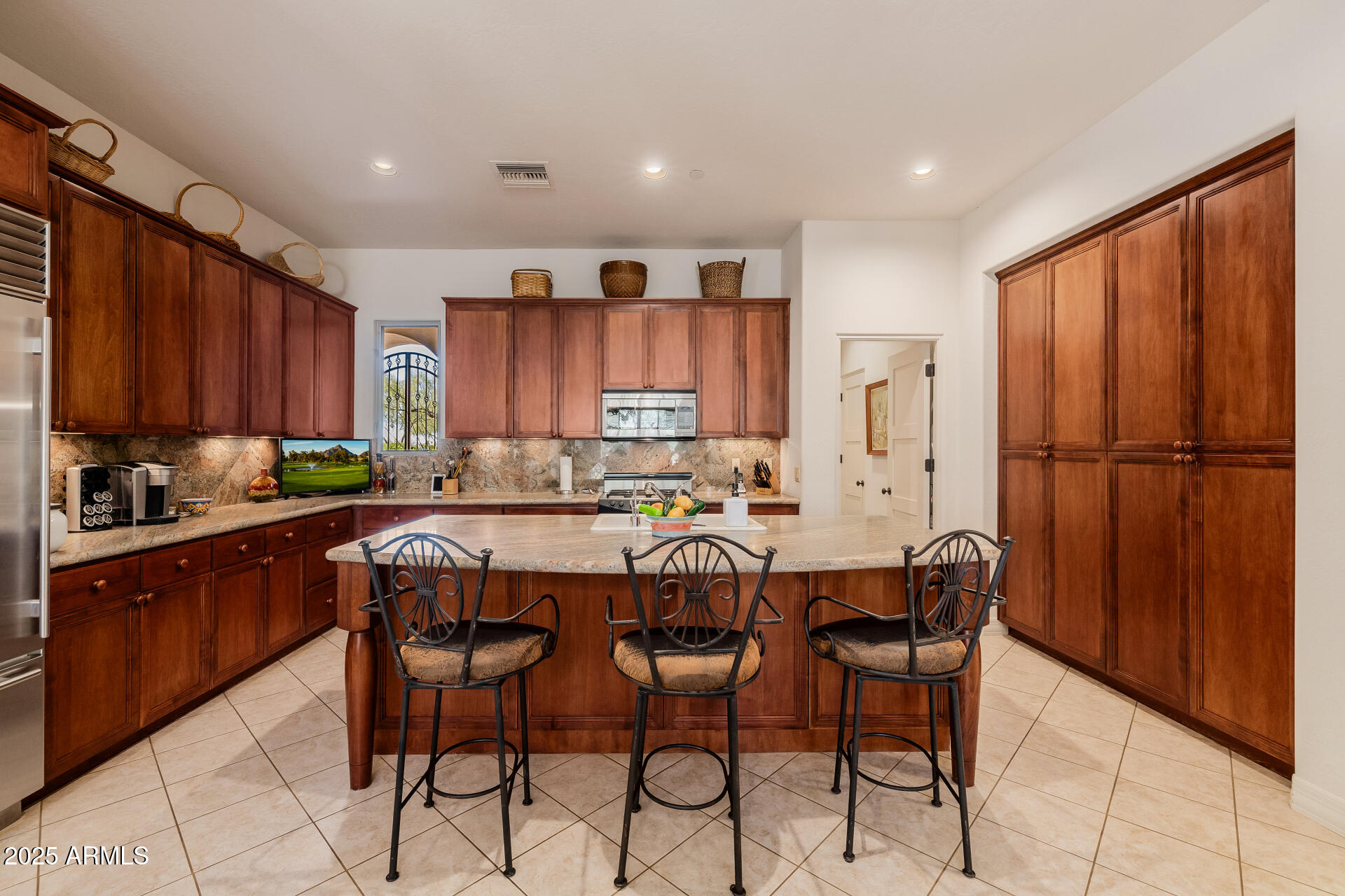 2961 S LOOKOUT Ridge