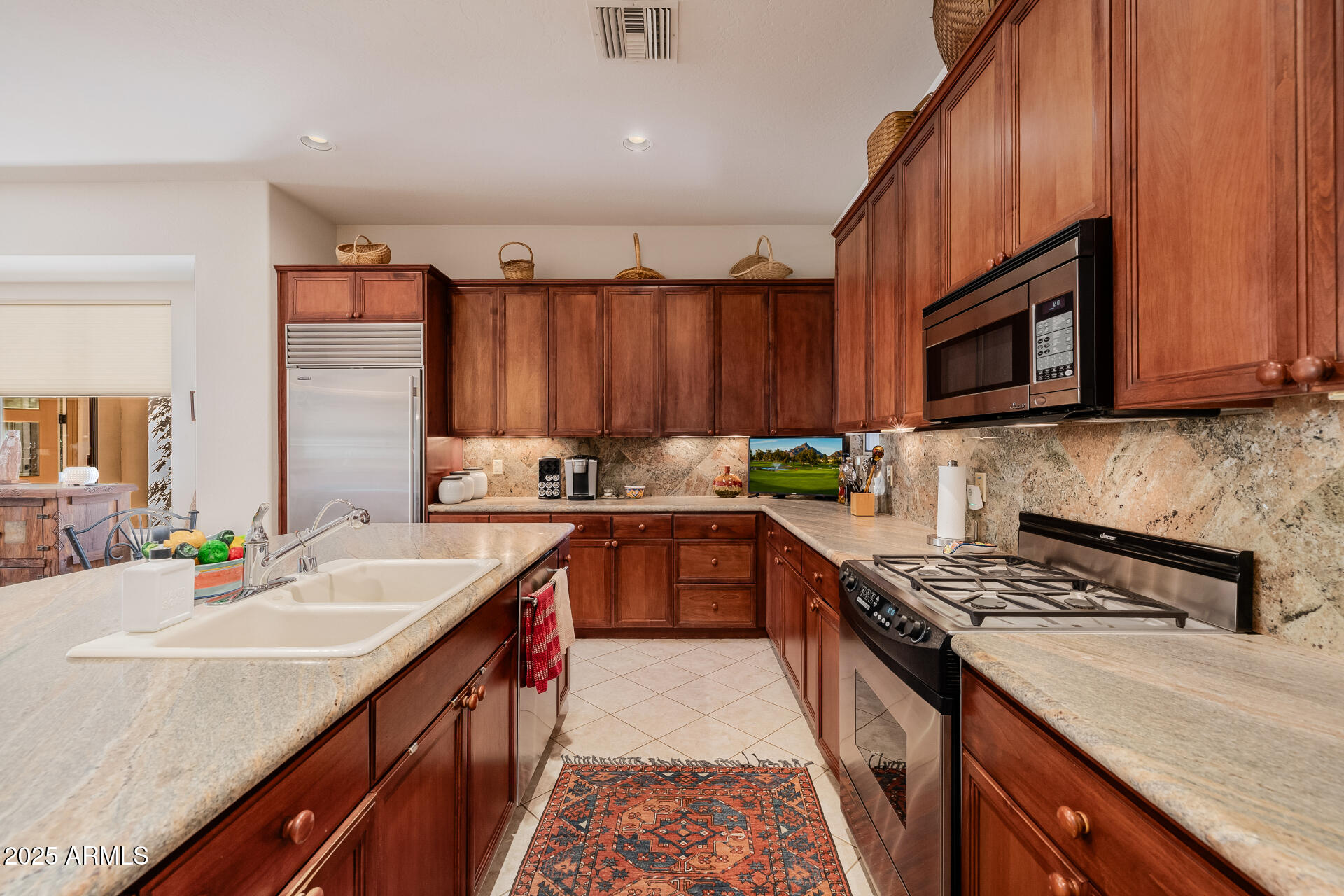 2961 S LOOKOUT Ridge