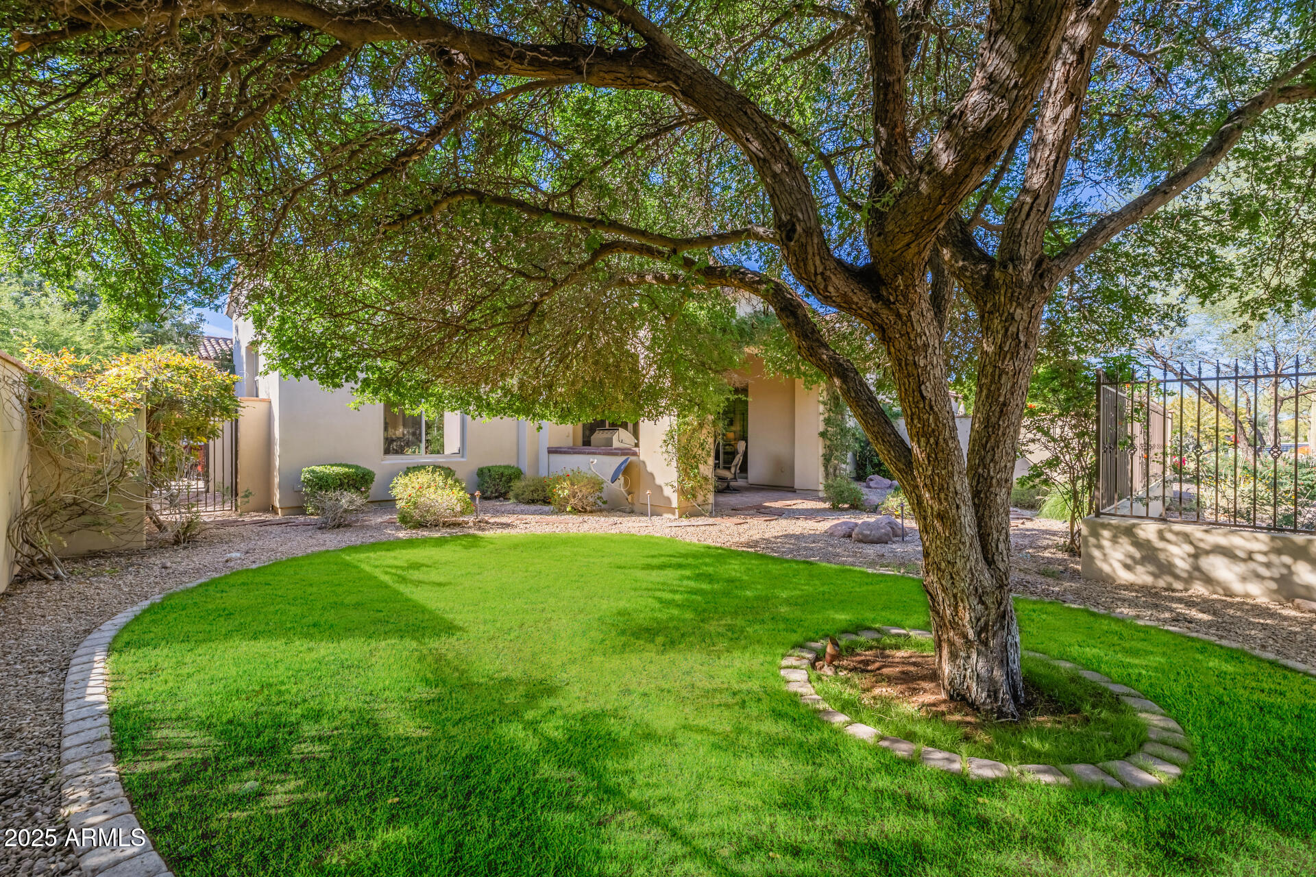 2961 S LOOKOUT Ridge