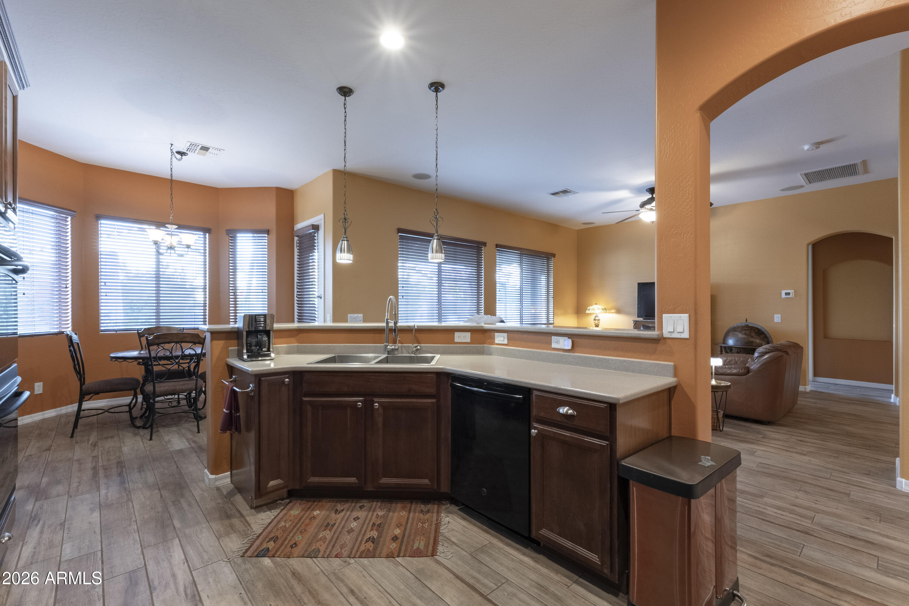 4638 W Venture Court