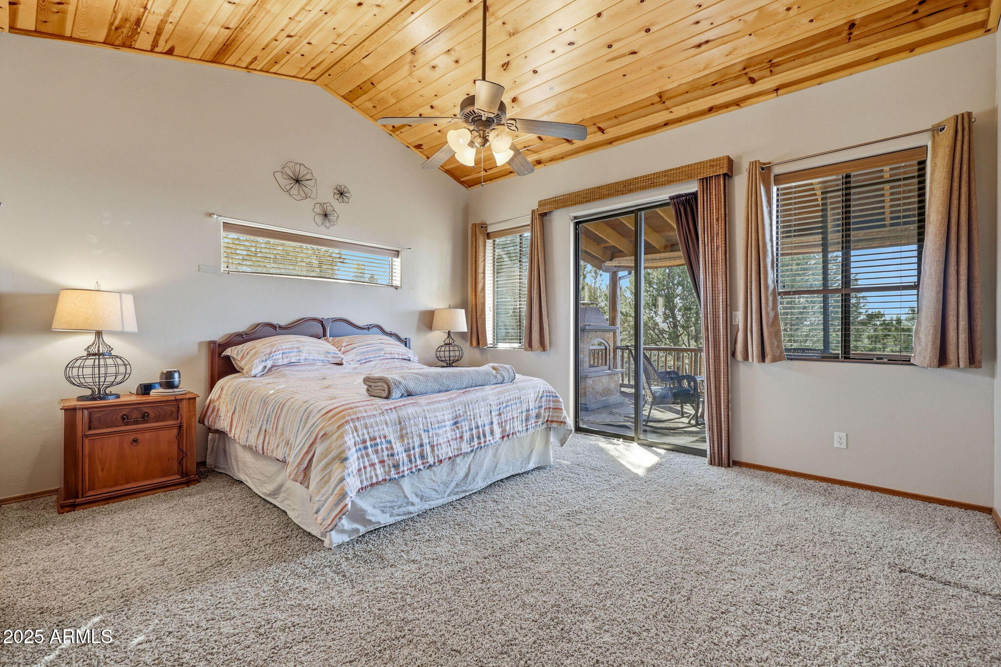 2276 THUNDERBIRD Way