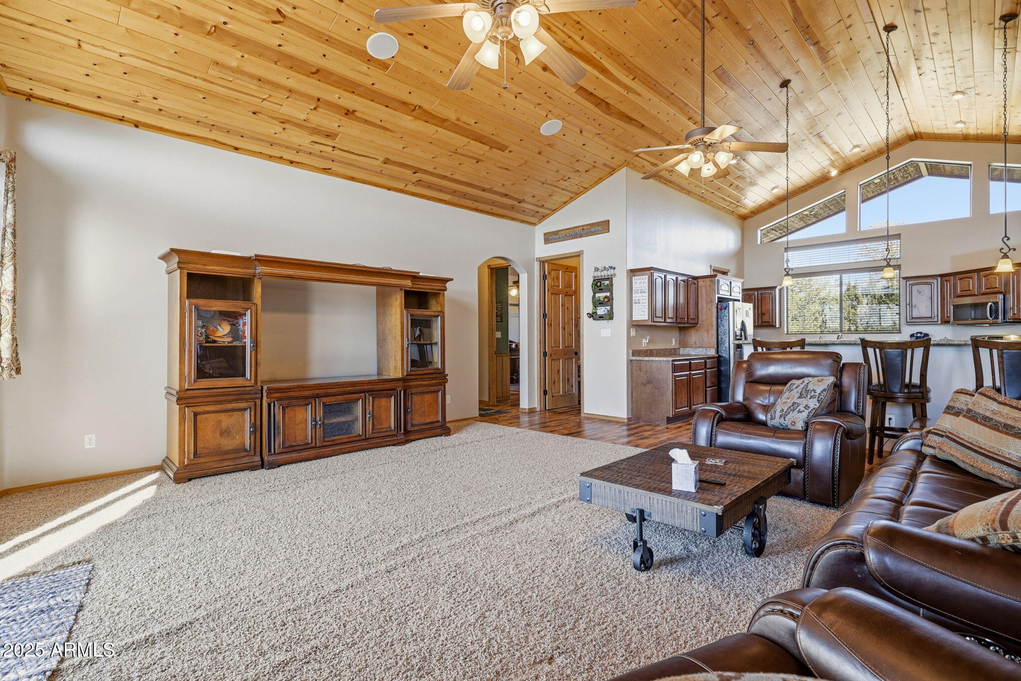 2276 THUNDERBIRD Way