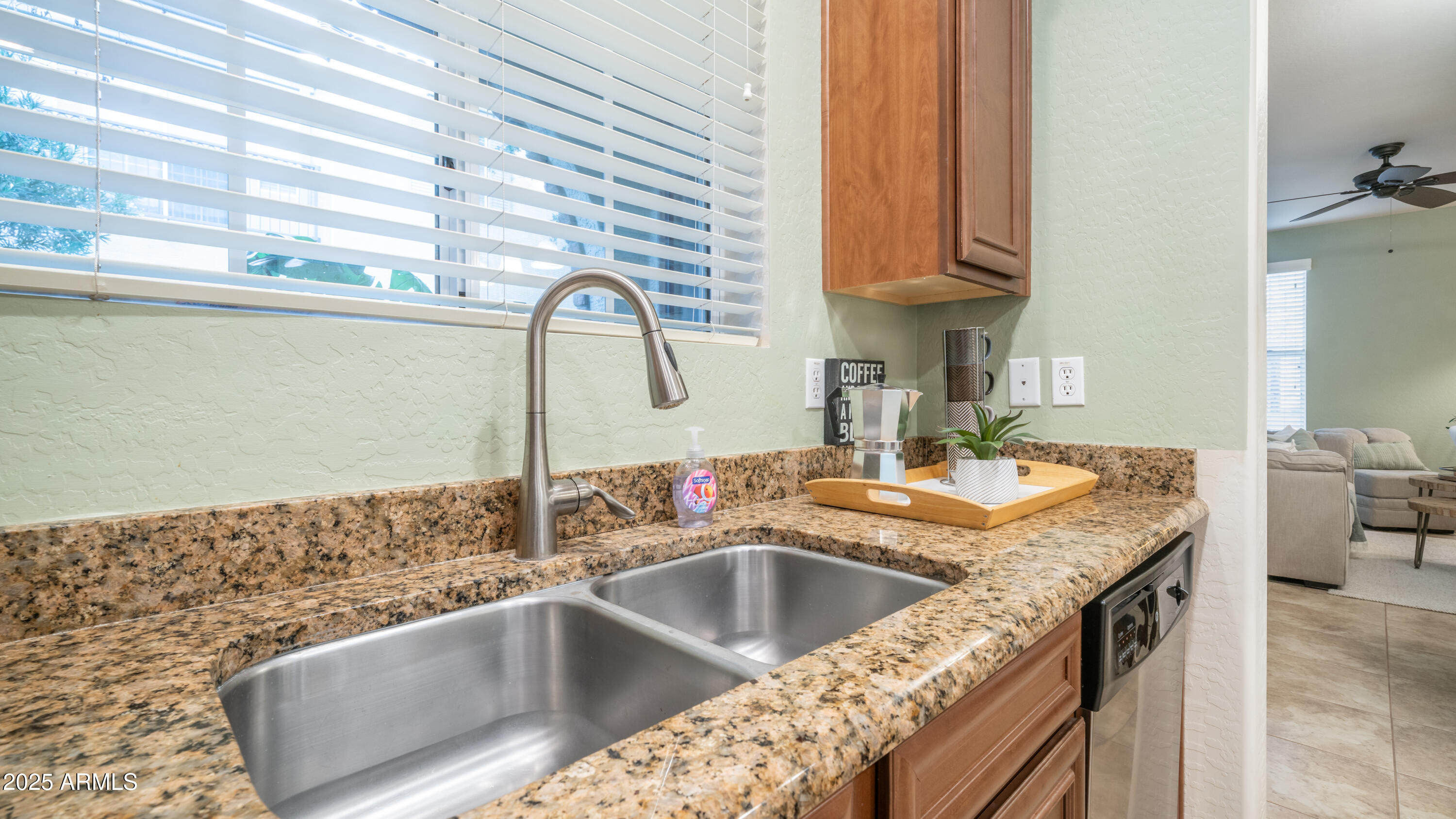 4732 E PORTOLA VALLEY Drive 102