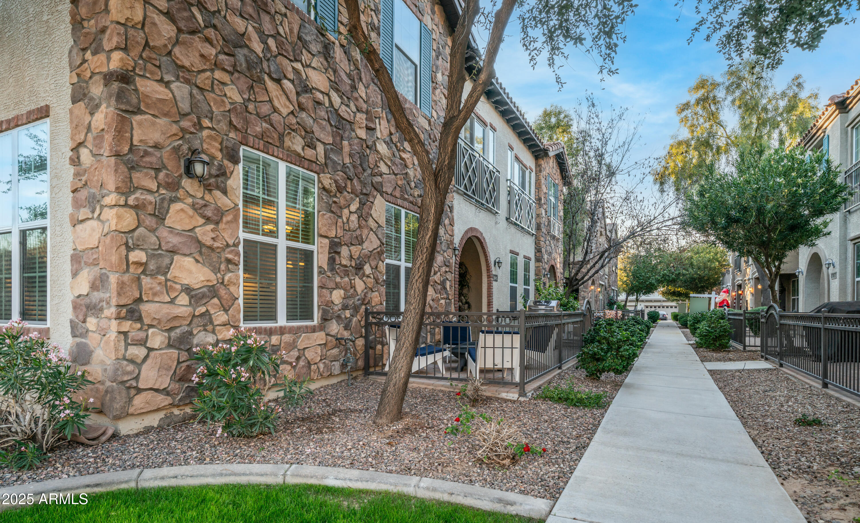 4732 E PORTOLA VALLEY Drive 102