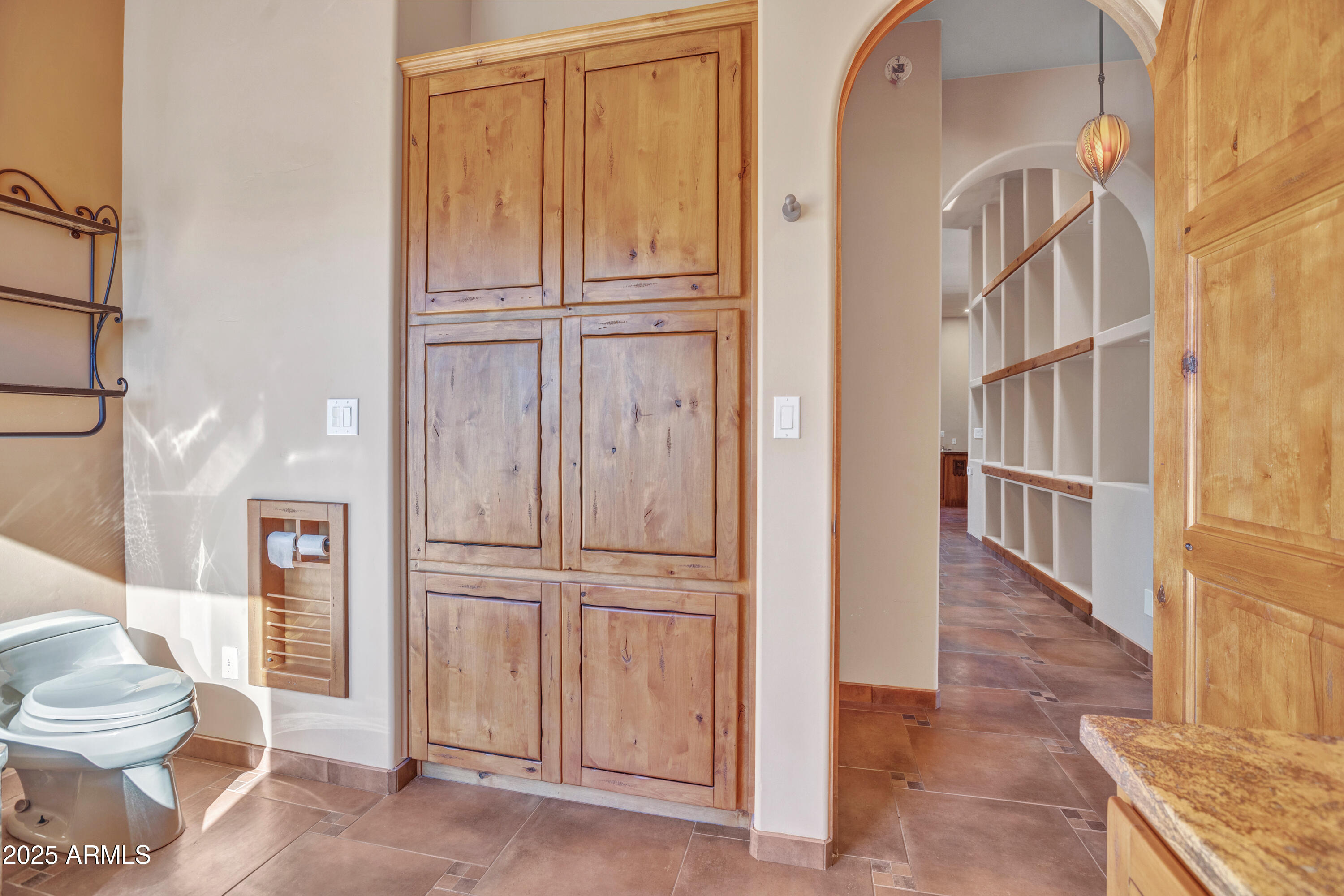 10517 E EVERGREEN Street