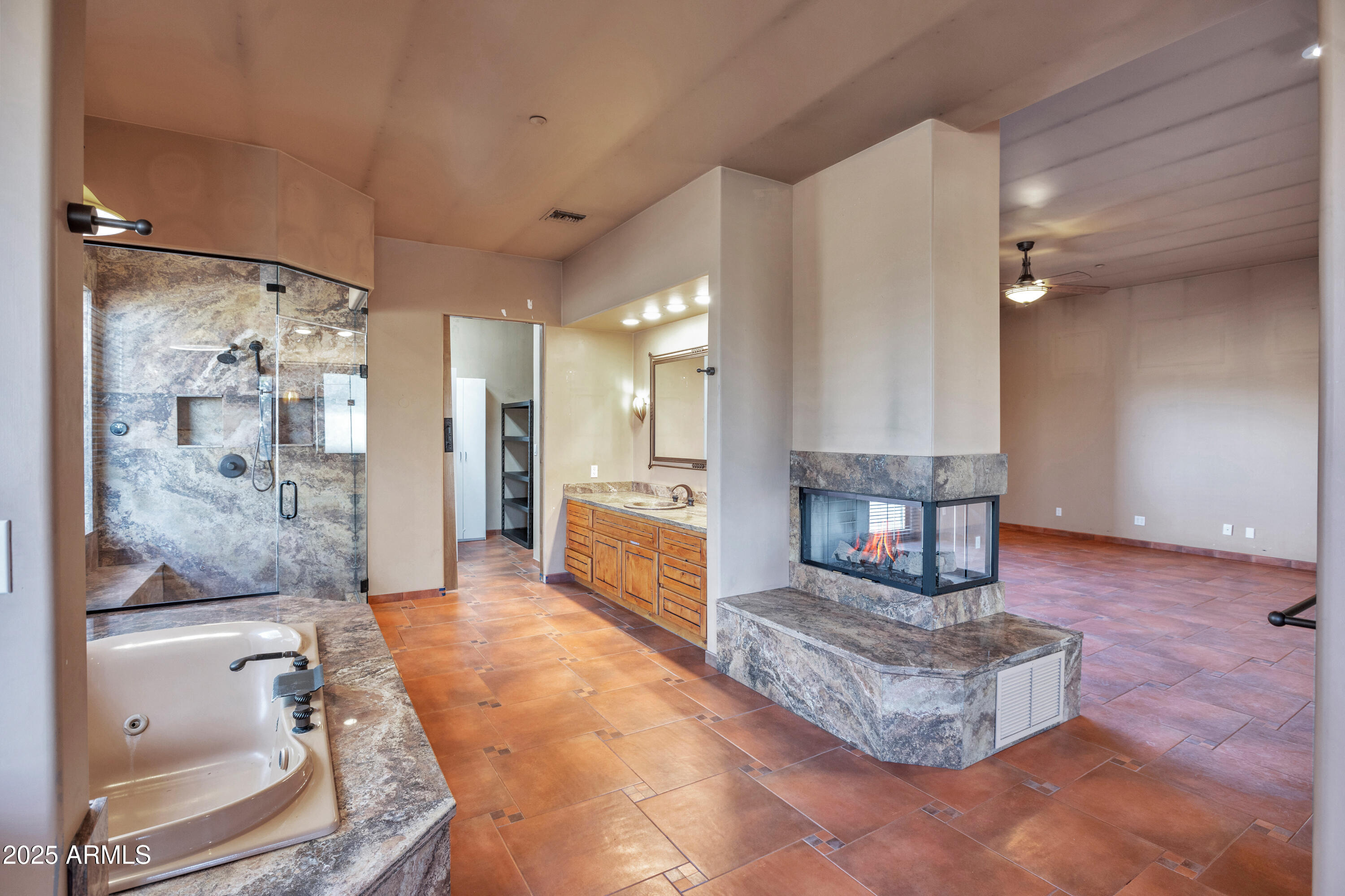 10517 E EVERGREEN Street