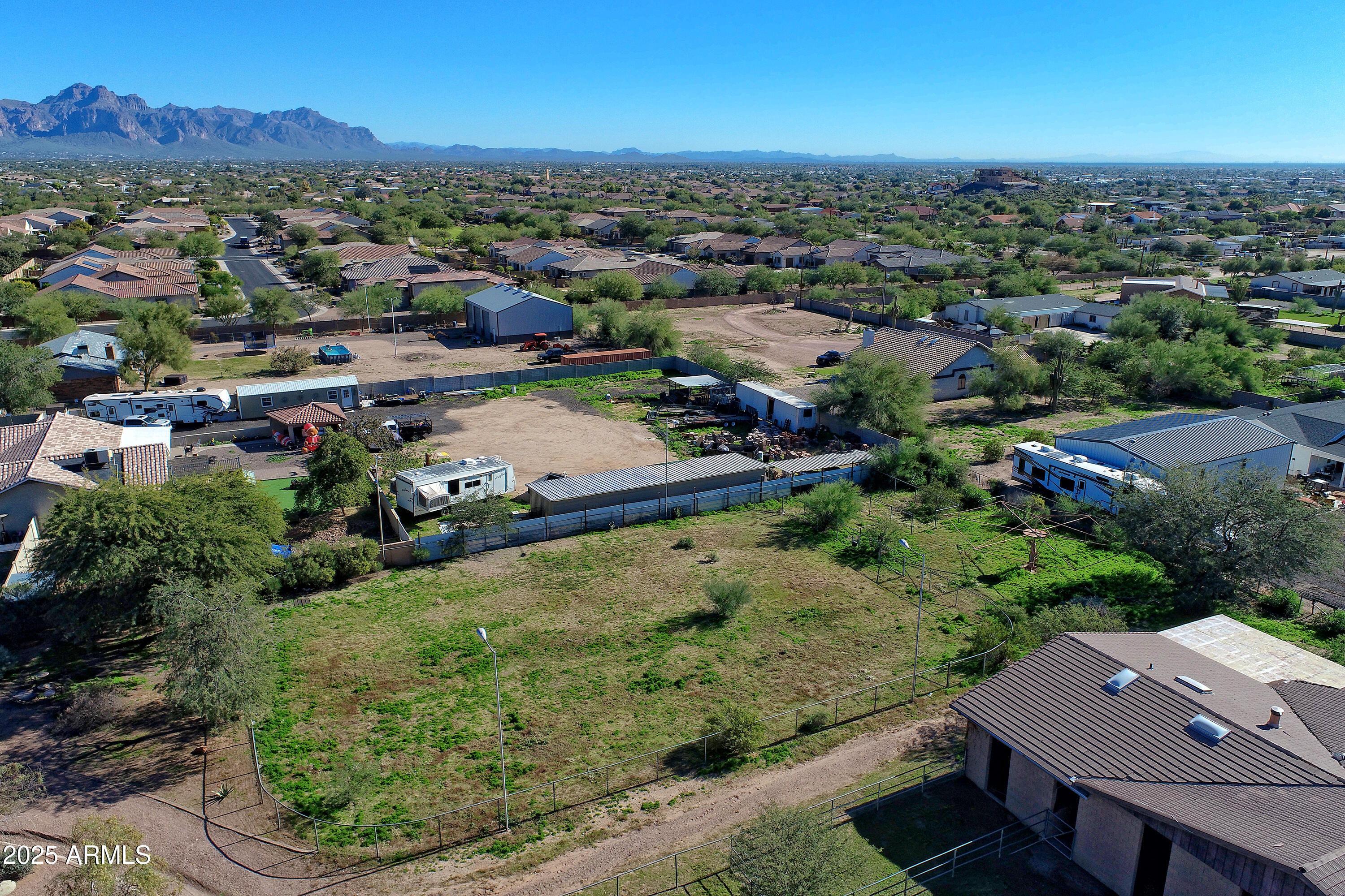 10517 E EVERGREEN Street