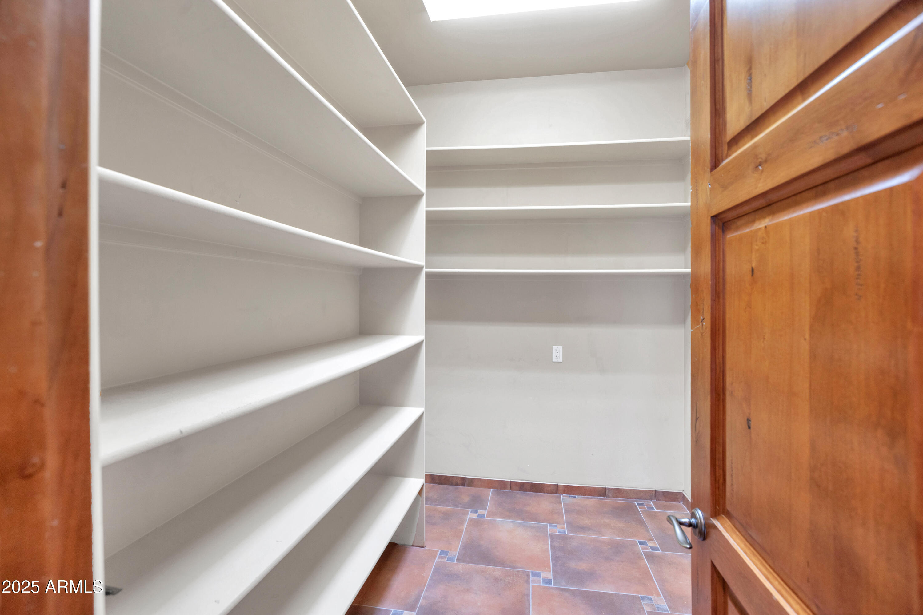 10517 E EVERGREEN Street