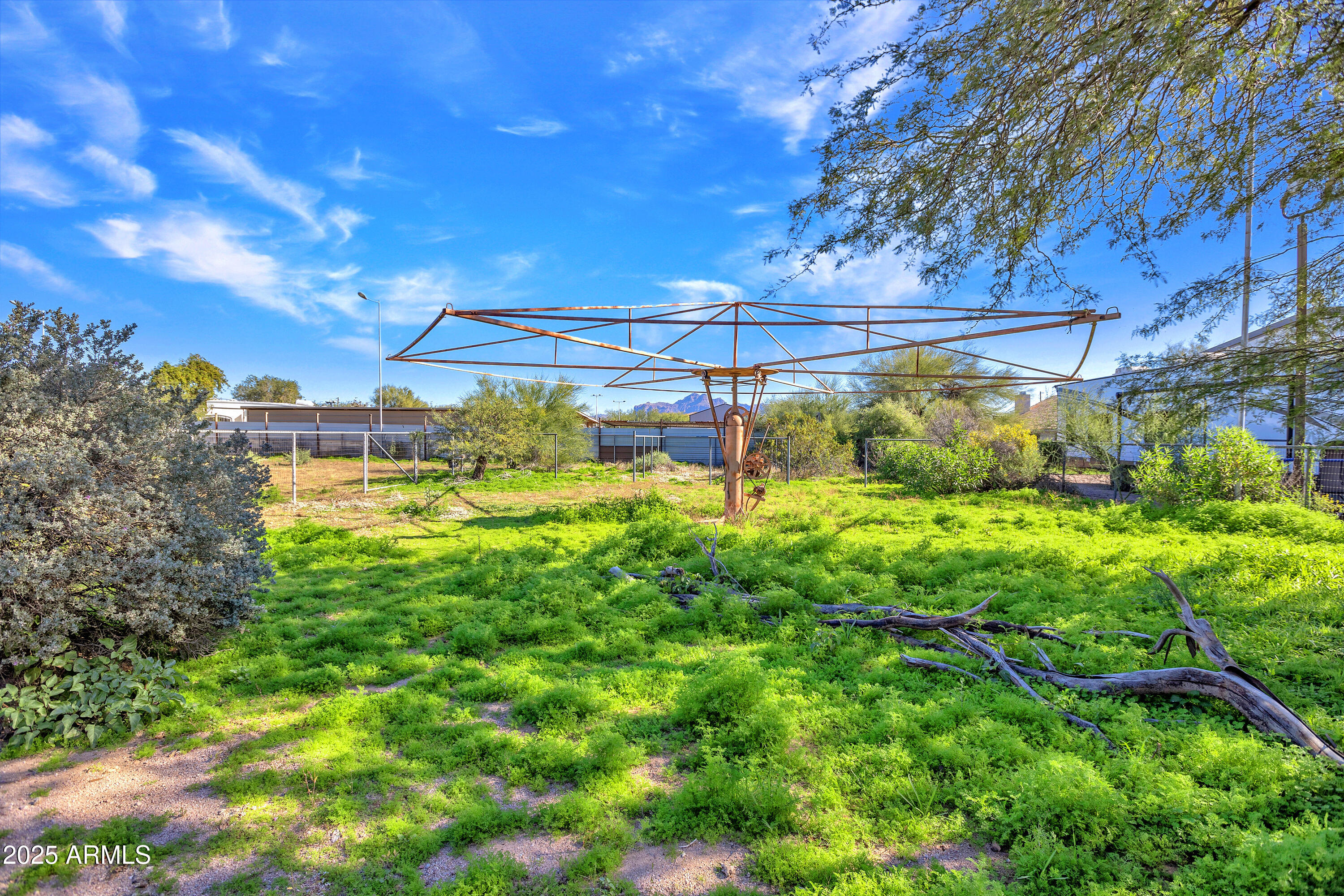 10517 E EVERGREEN Street