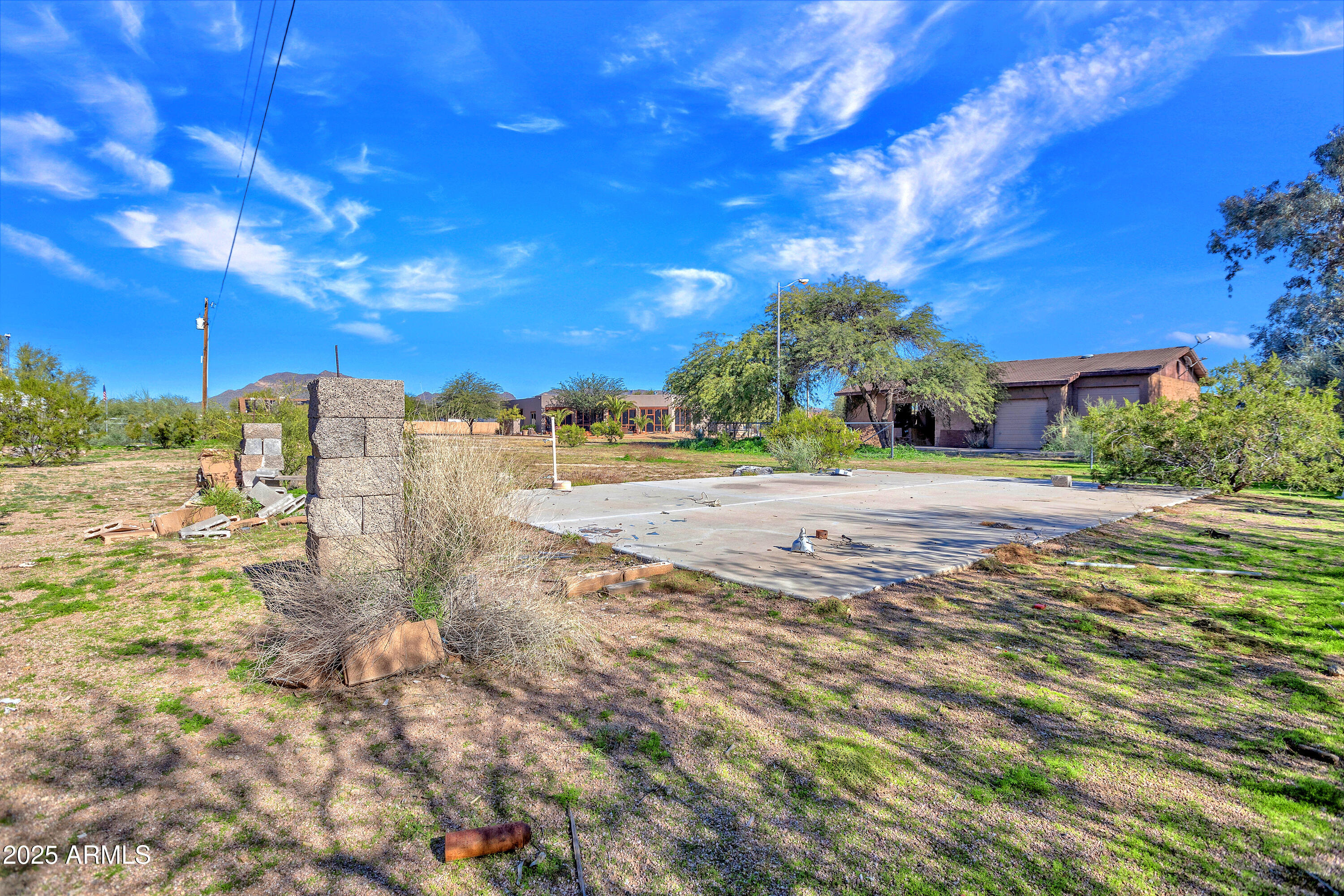 10517 E EVERGREEN Street