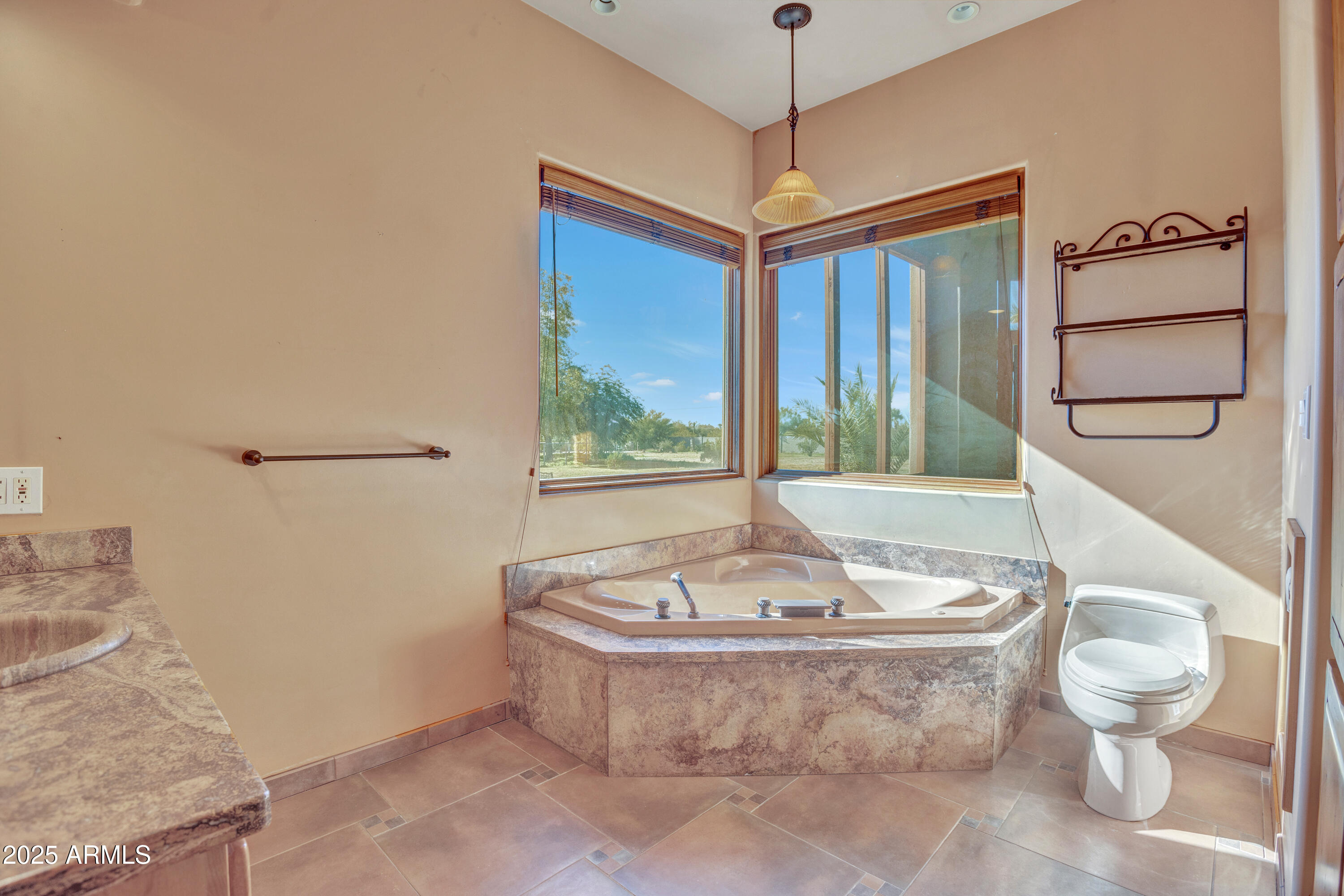 10517 E EVERGREEN Street