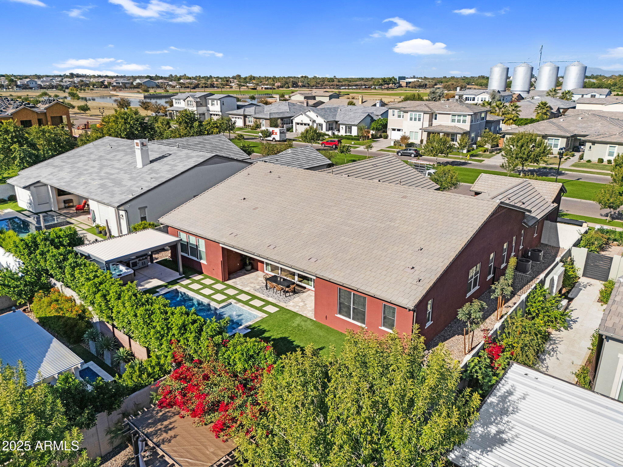 3417 E BLOOMFIELD Parkway