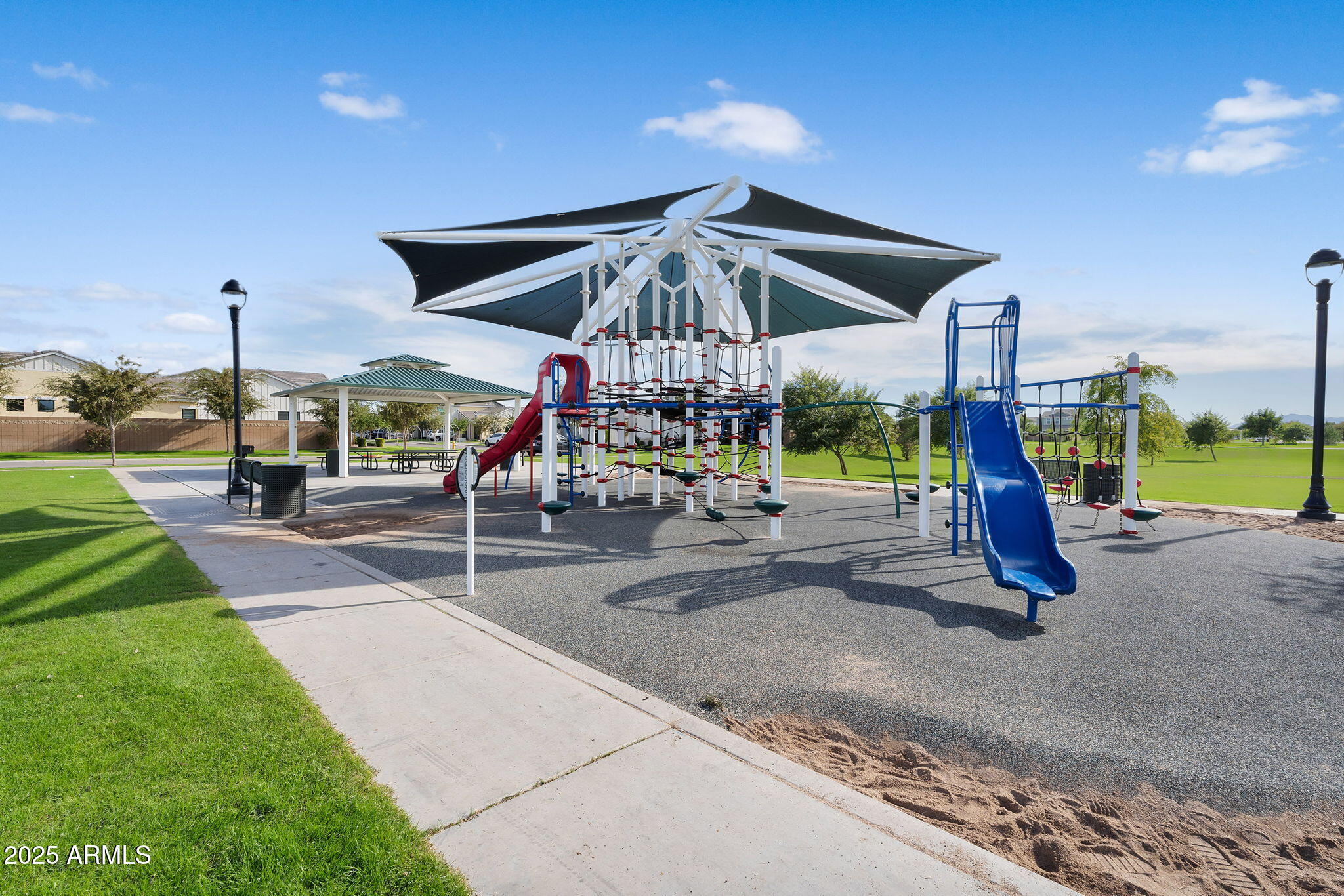 3417 E BLOOMFIELD Parkway