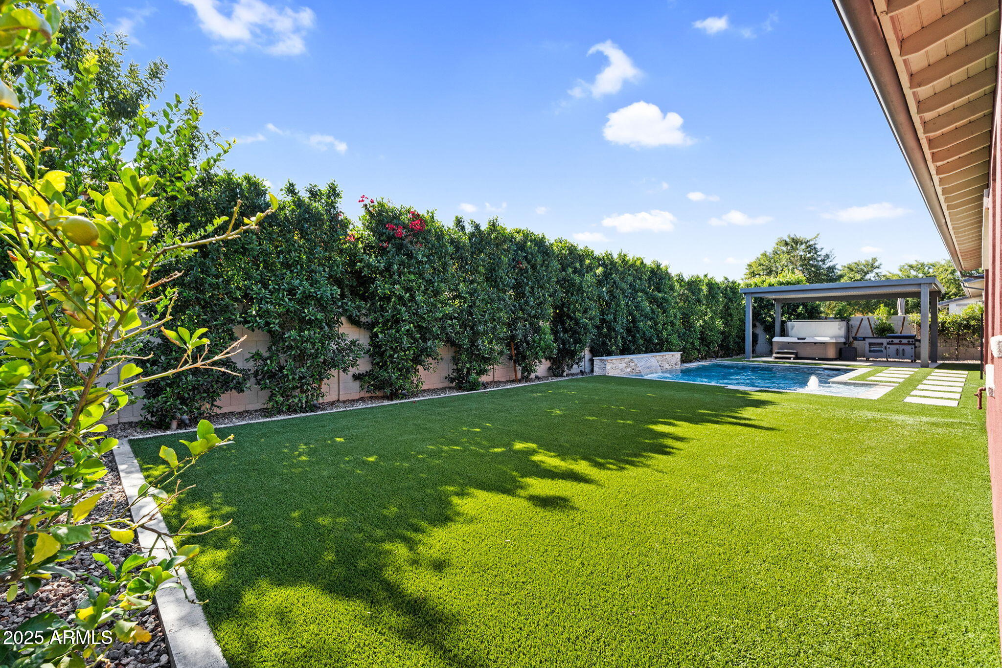 3417 E BLOOMFIELD Parkway