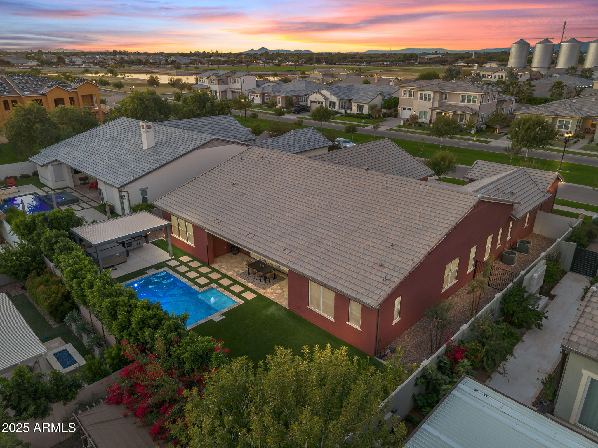 3417 E BLOOMFIELD Parkway